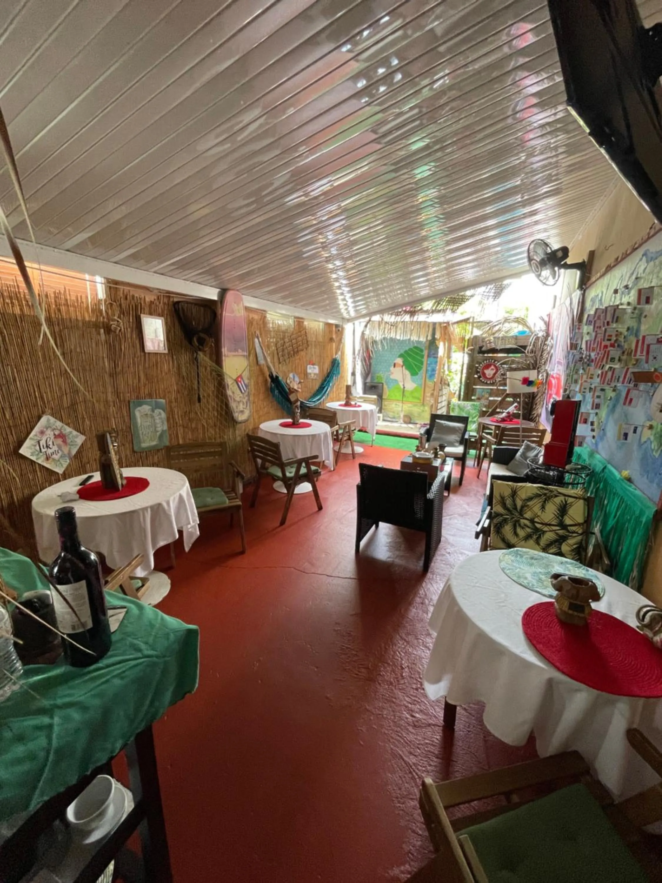 Restaurant/places to eat in Habitación Céntrica calle 8 Miami