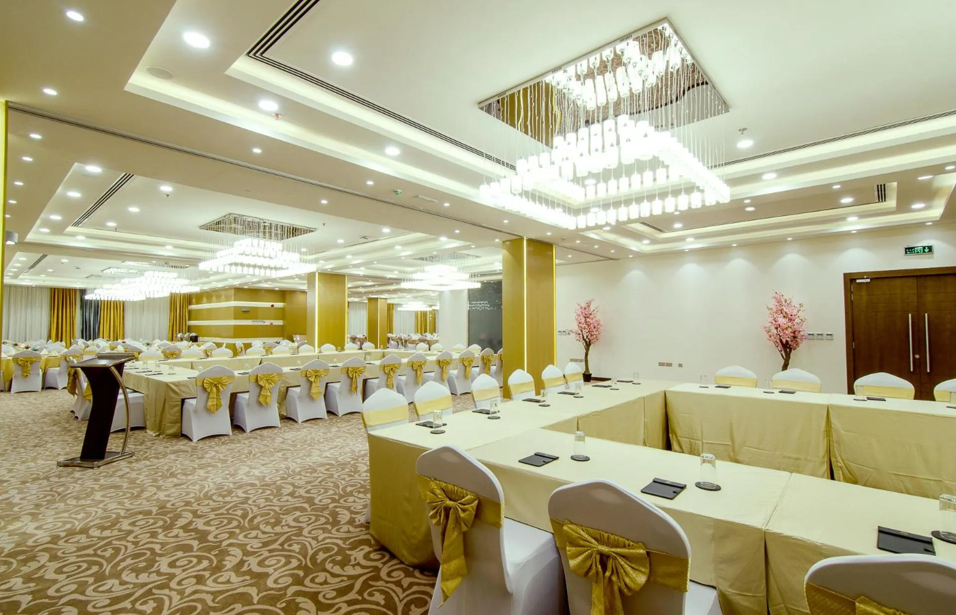 Meeting/conference room in Al Murooj Grand Hotel