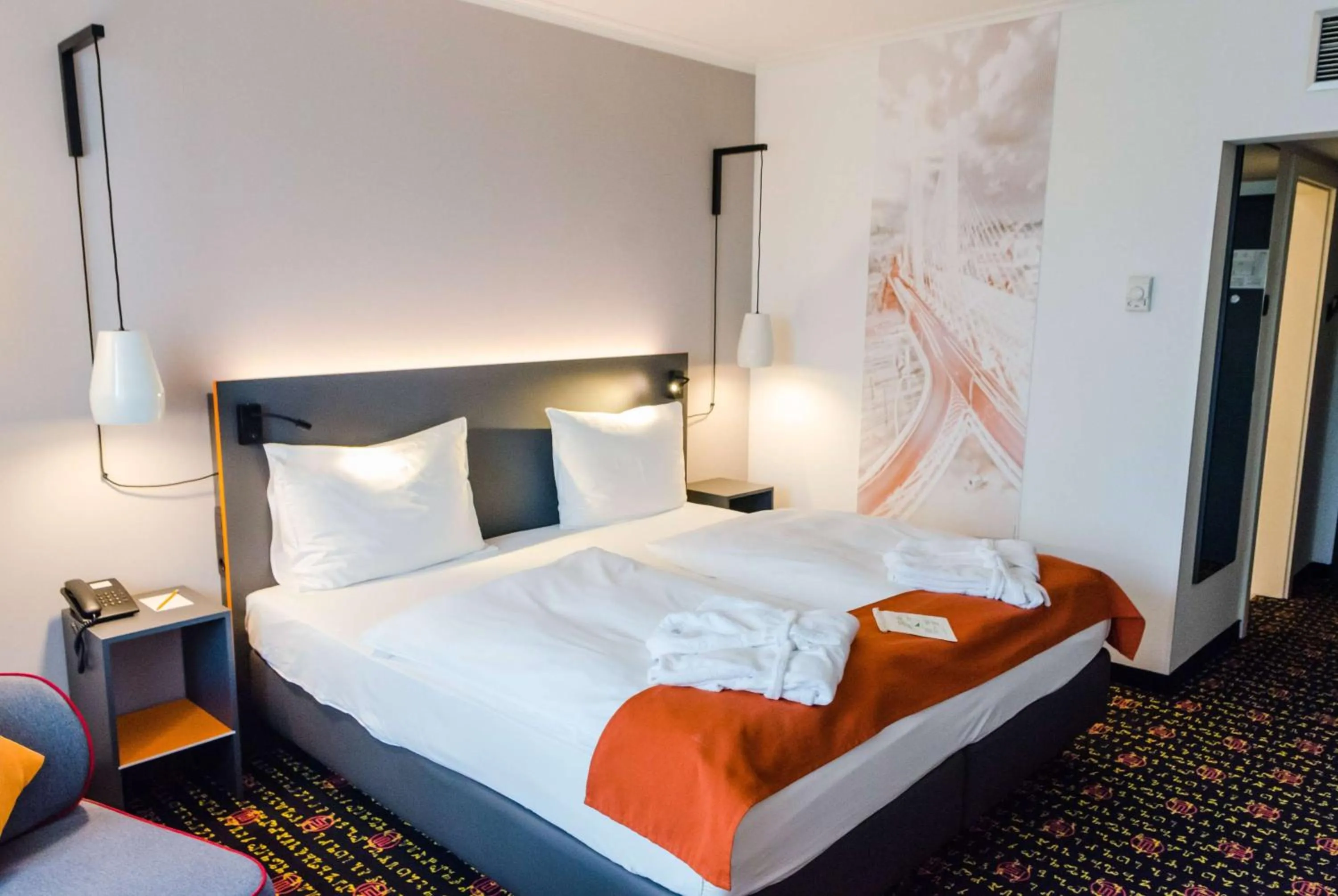 Bed in Vienna House Easy by Wyndham Bucharest Airport