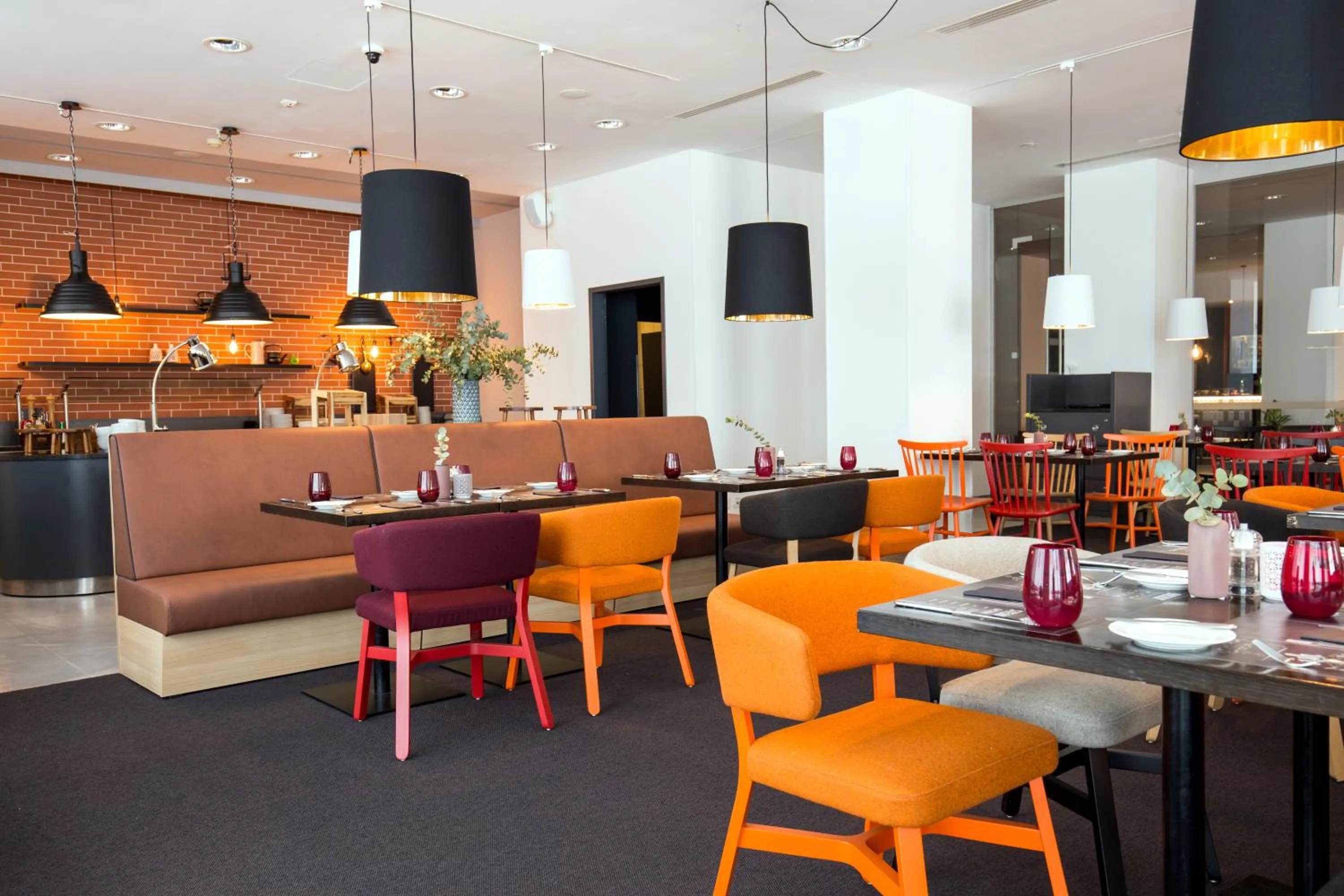 Restaurant/places to eat in Vienna House Easy by Wyndham Bucharest Airport