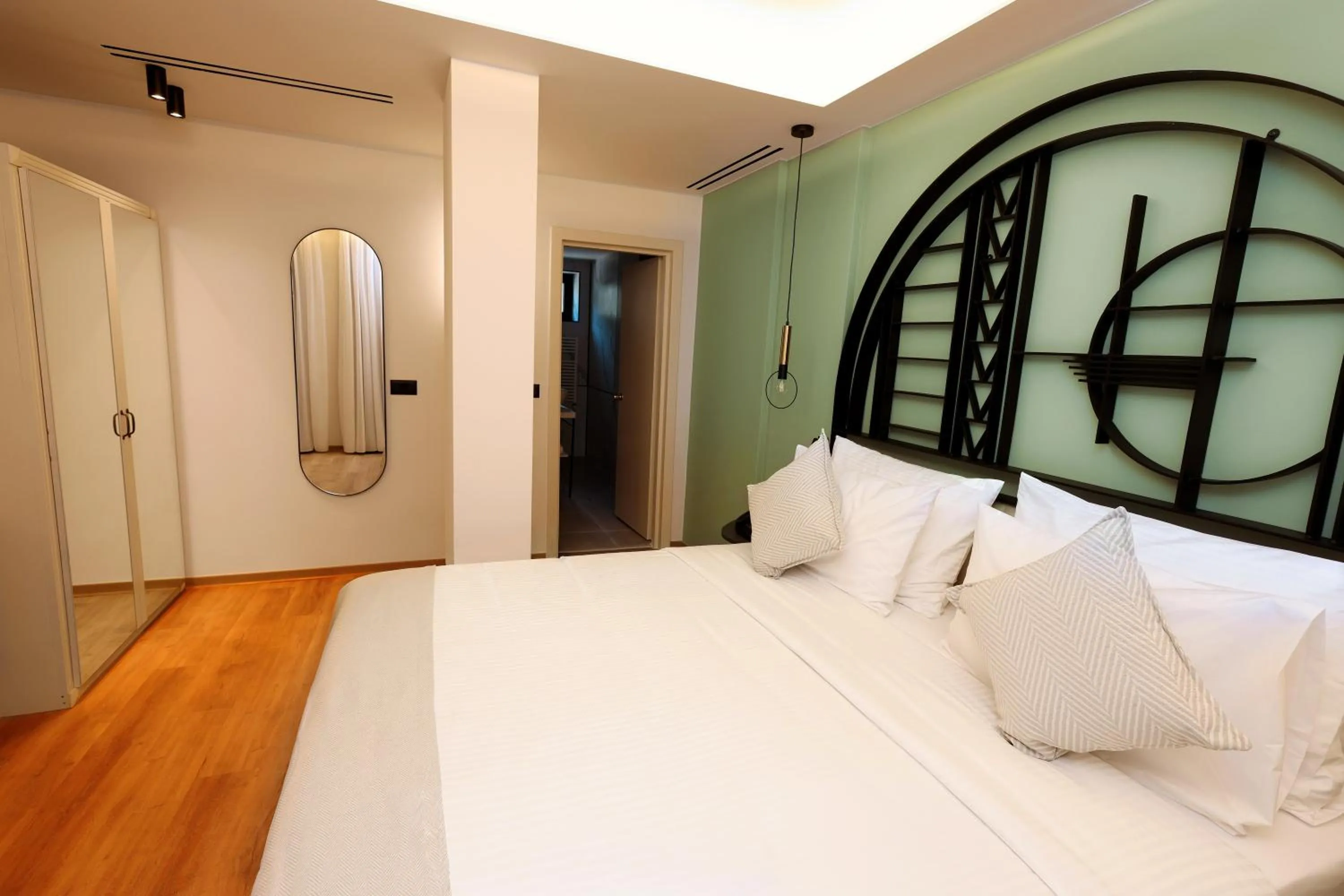 Bed in Zeus Essence Bucharest Opera