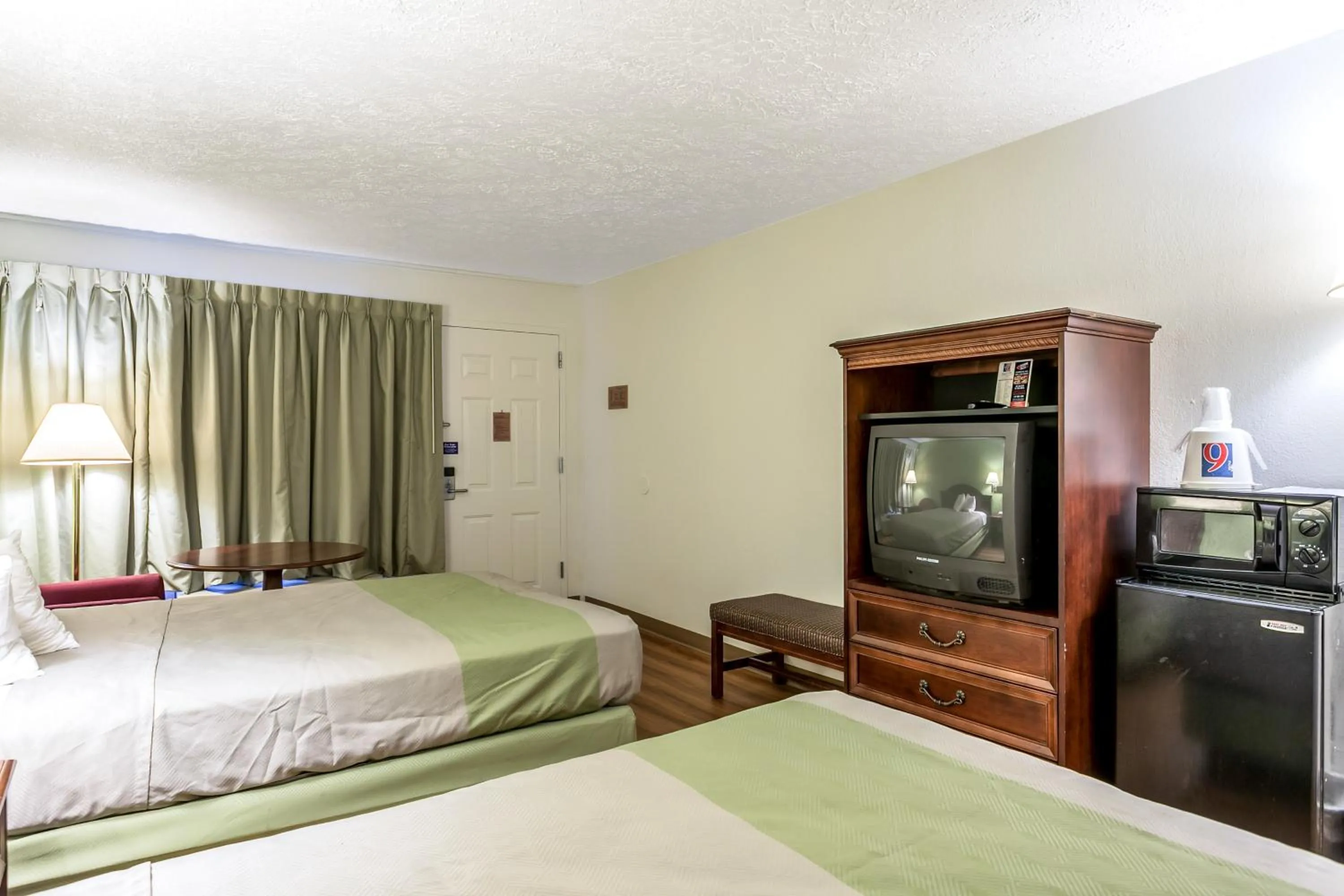 Bedroom, Bed in Americas Best Value Inn Edgewood, MD