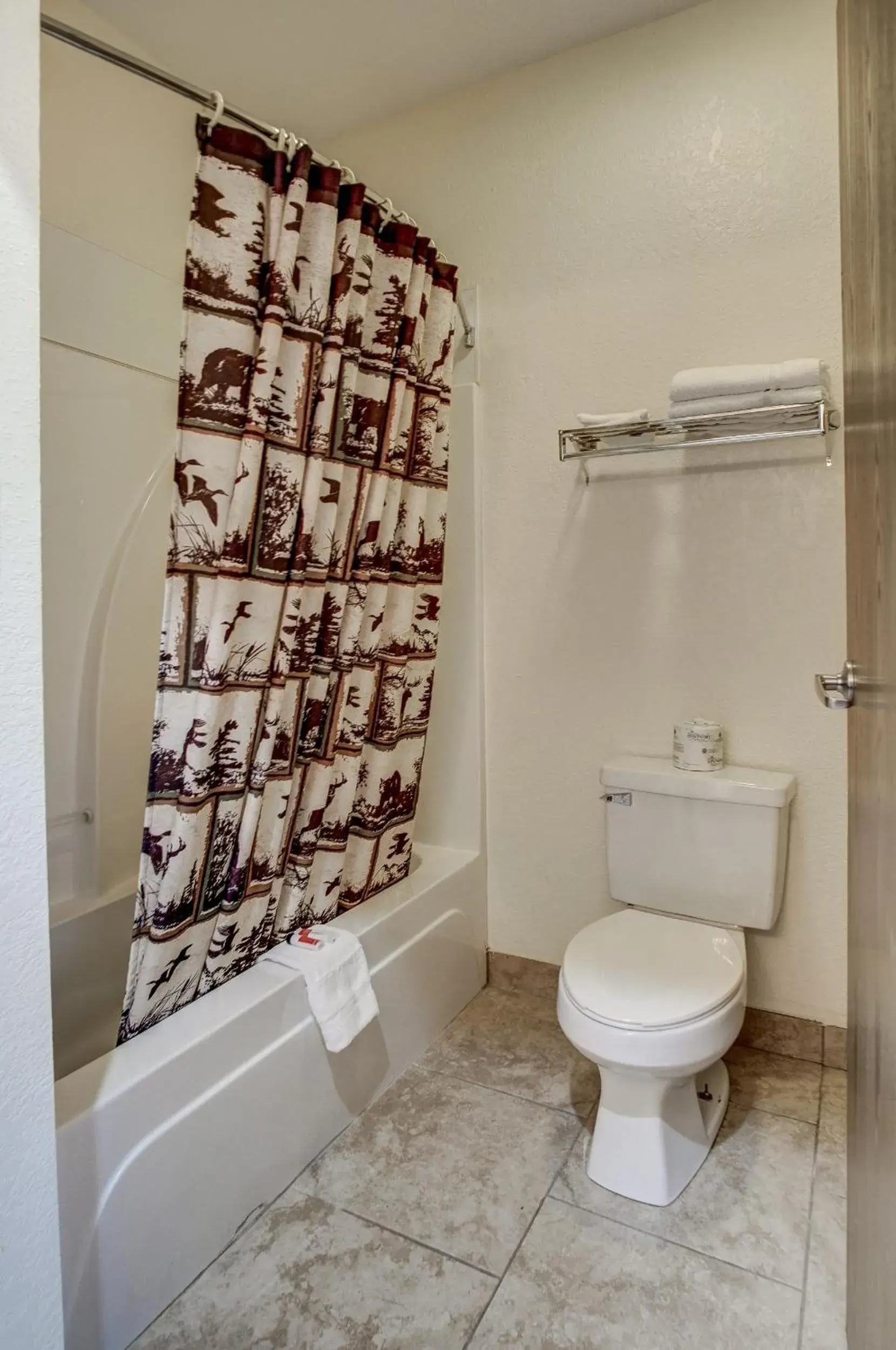 King Room - Smoking in Booneslick Lodge - Neosho King Room - Smoking in Booneslick Lodge - Neosho