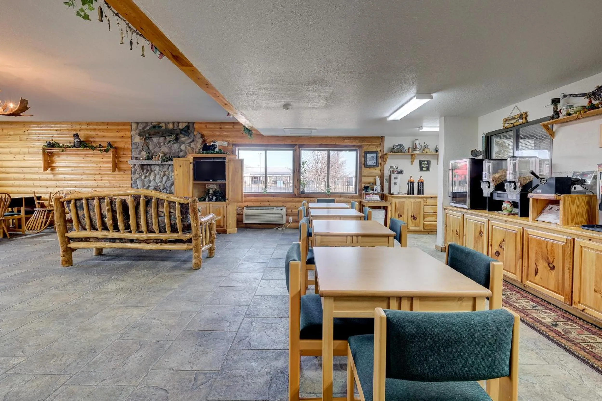 Lobby or reception in Booneslick Lodge - Neosho