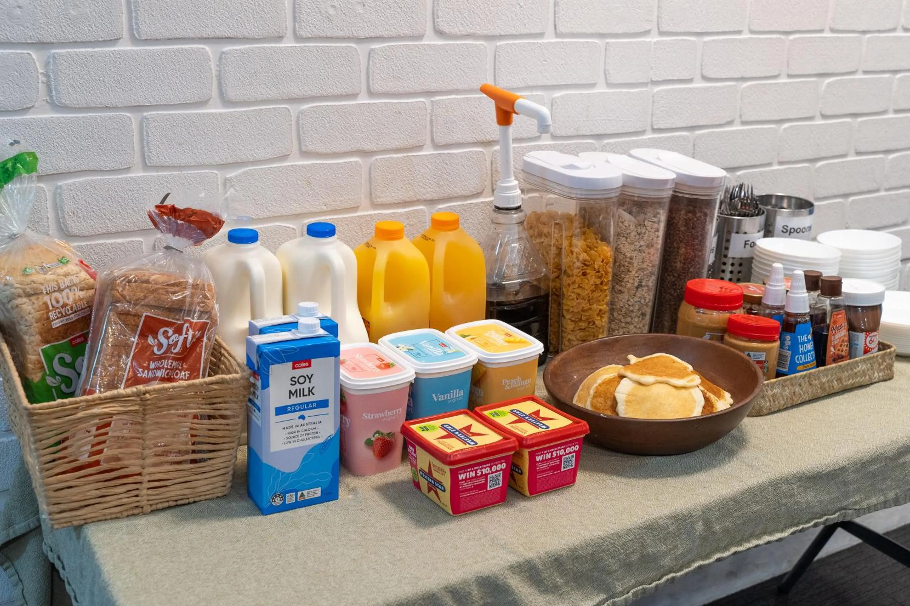 Food in Tequila Sunrise Hostel Adelaide