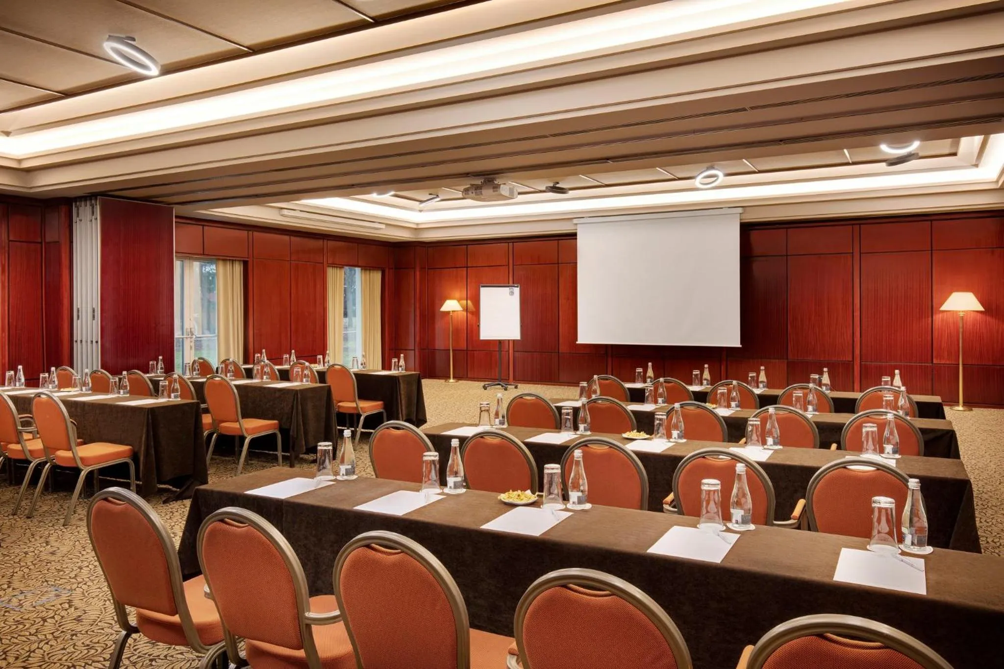 Meeting/conference room in Crowne Plaza Bucharest by IHG