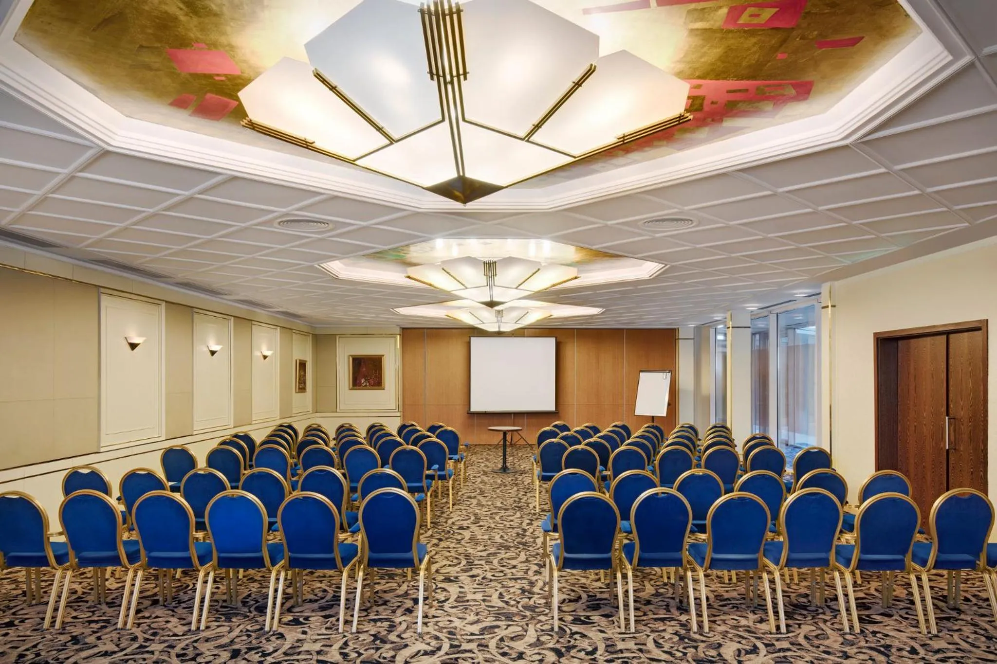 Meeting/conference room in Crowne Plaza Bucharest by IHG