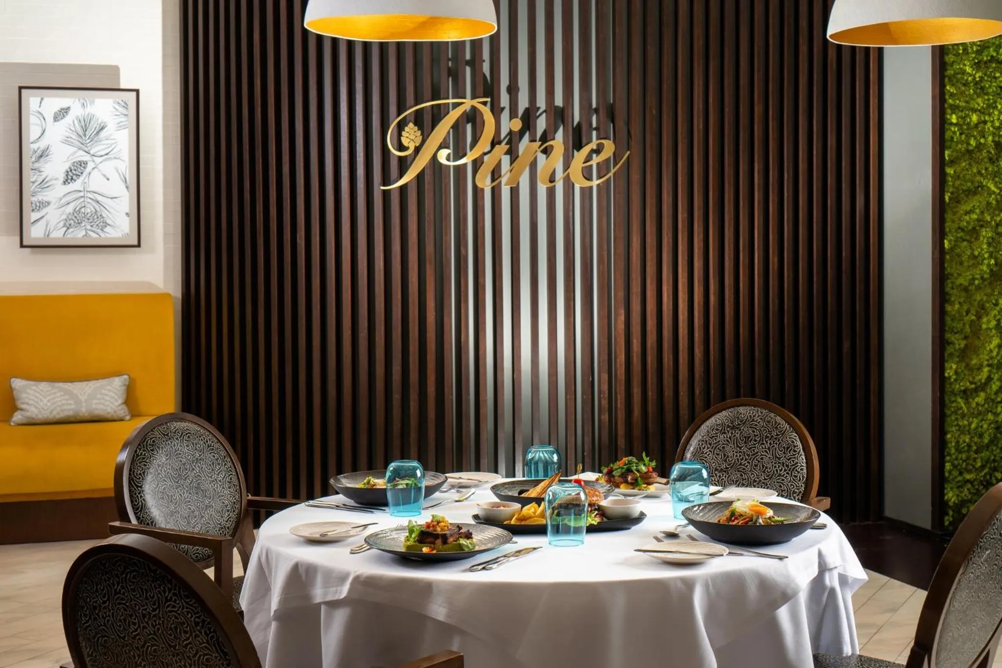 Restaurant/places to eat in Crowne Plaza Bucharest by IHG