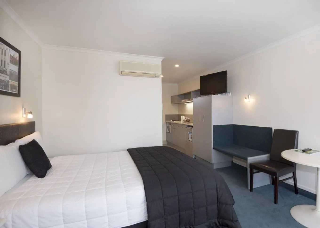 Bedroom, Bed in Quality Inn Napier