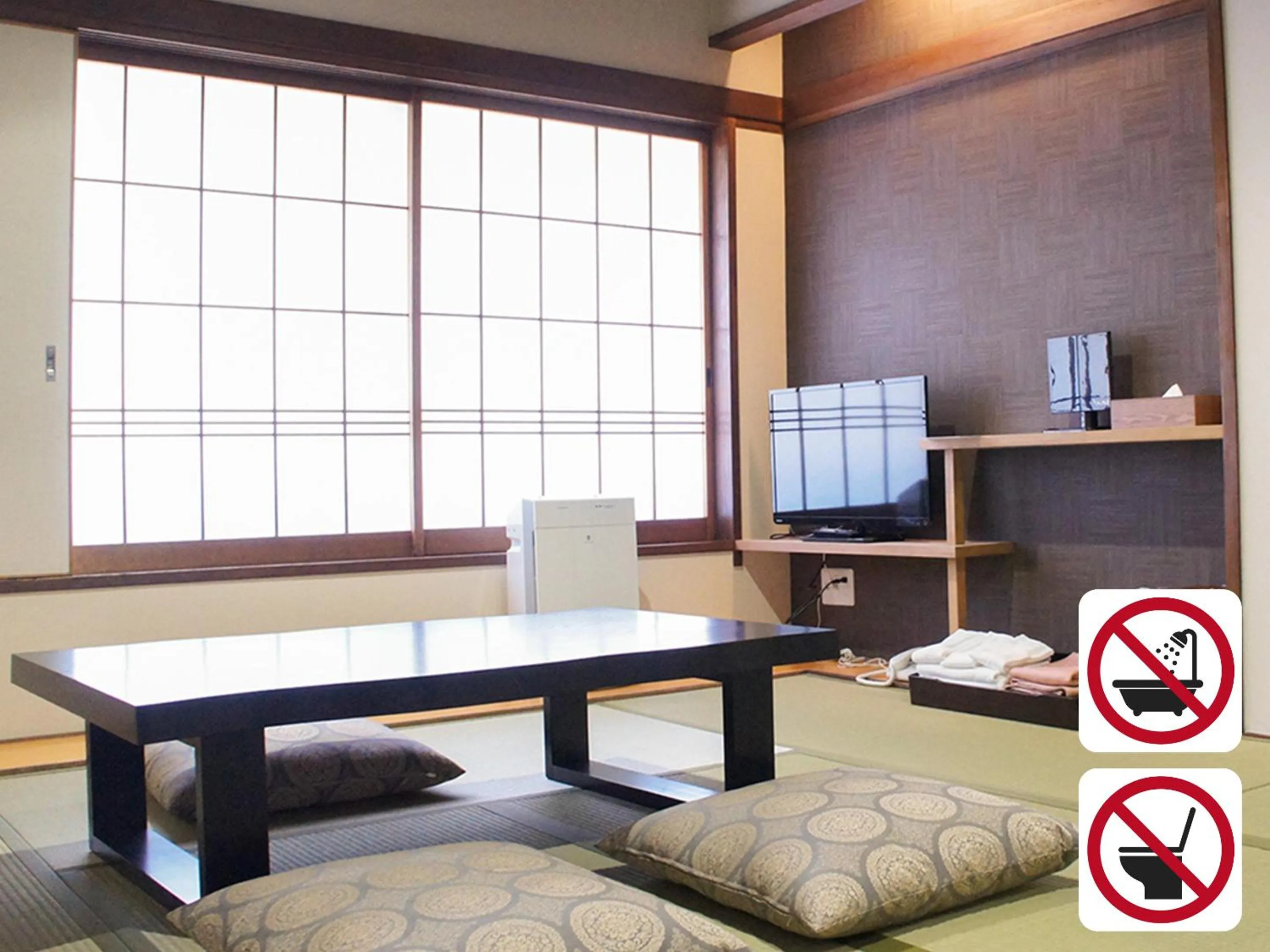 Photo of the whole room in Kobe Port Tower Hotel