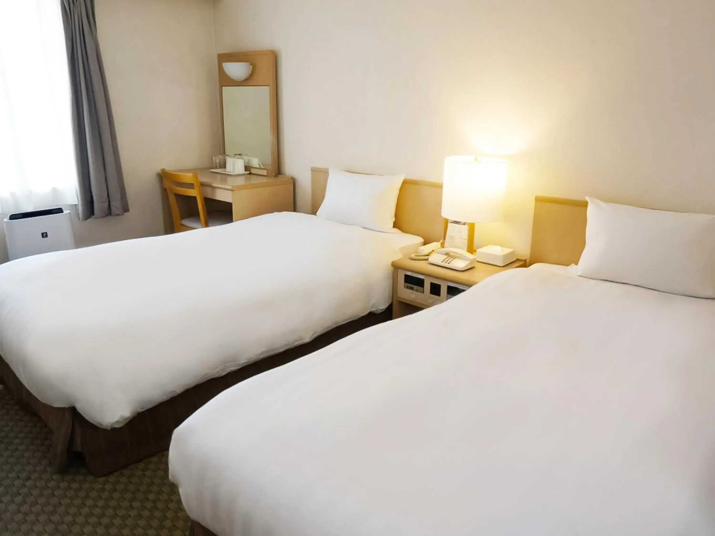 Twin Room - single occupancy - Non-Smoking in Kobe Port Tower Hotel Twin Room - single occupancy - Non-Smoking in Kobe Port Tower Hotel