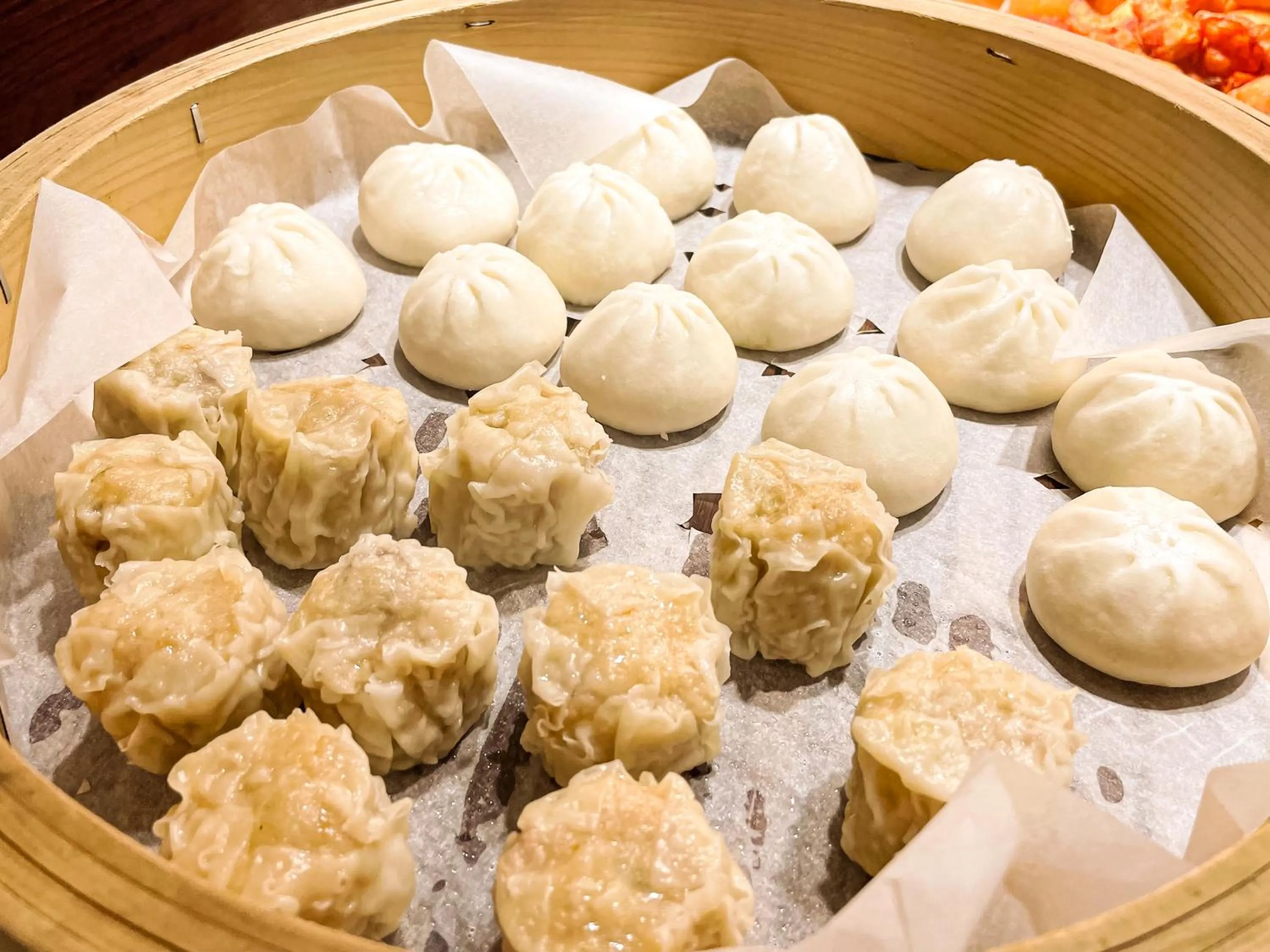 Buffet breakfast in Kobe Port Tower Hotel