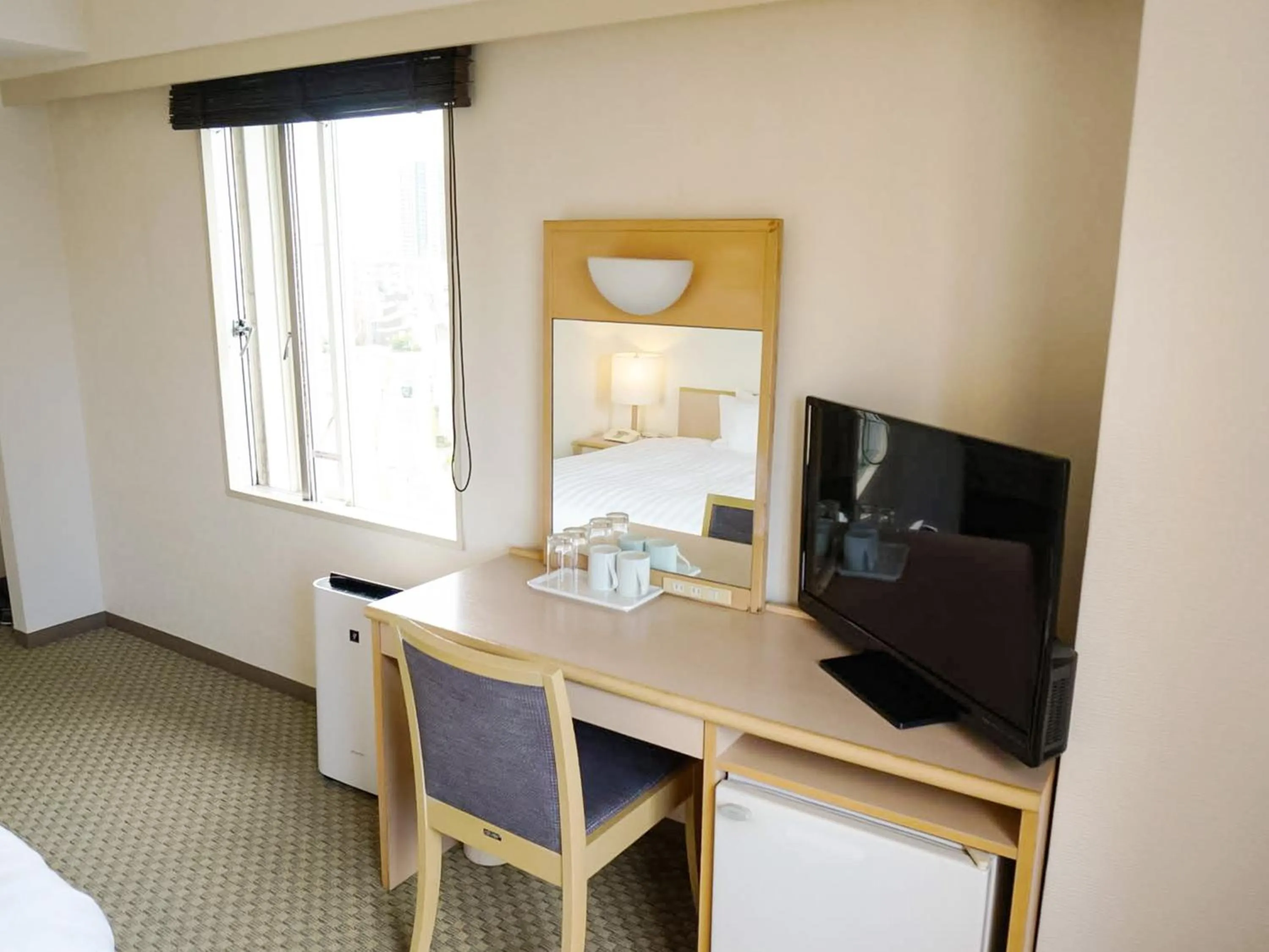 Photo of the whole room, Bed in Kobe Port Tower Hotel