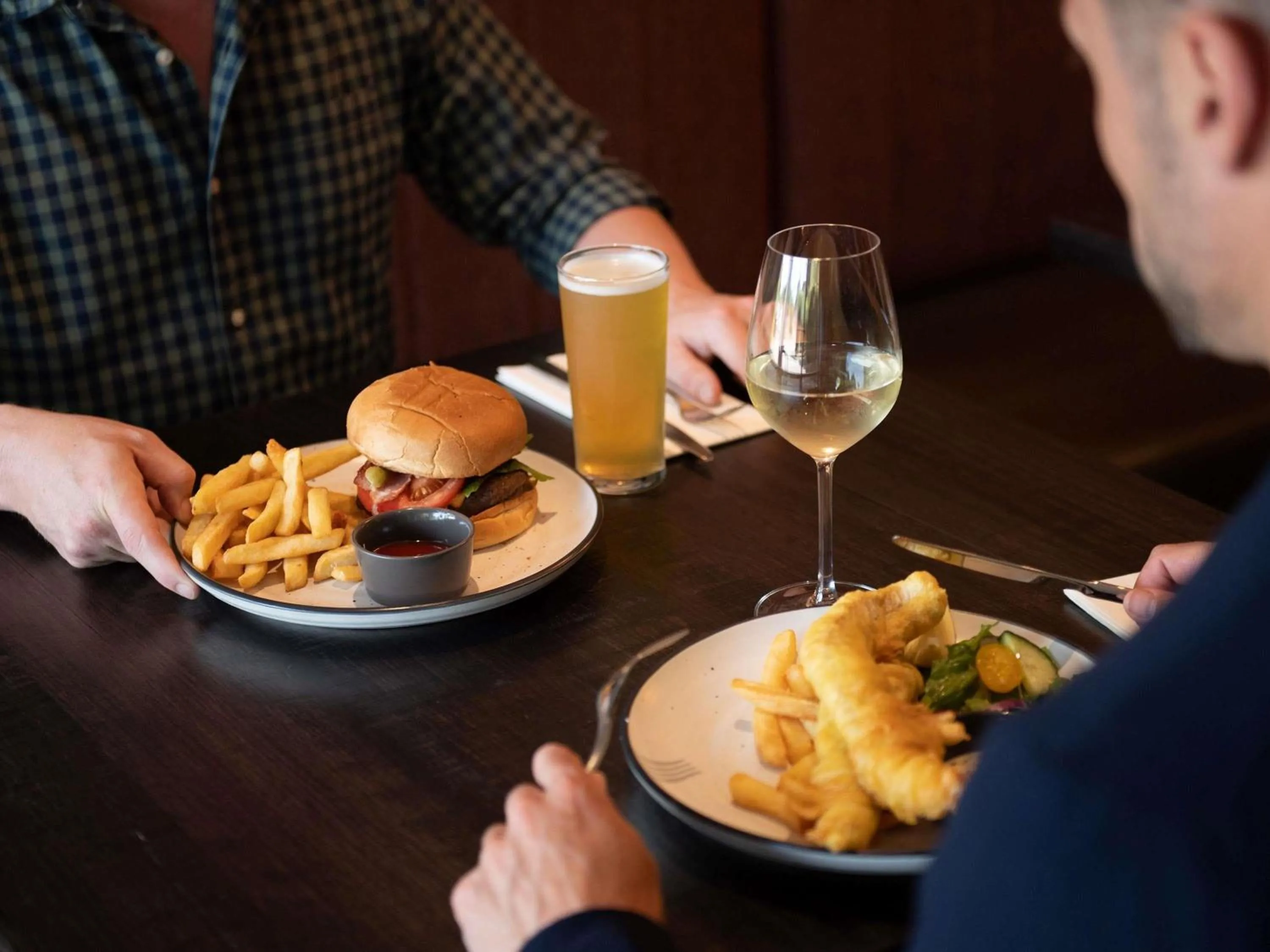 Lounge or bar in Mercure Kangaroo Island Lodge