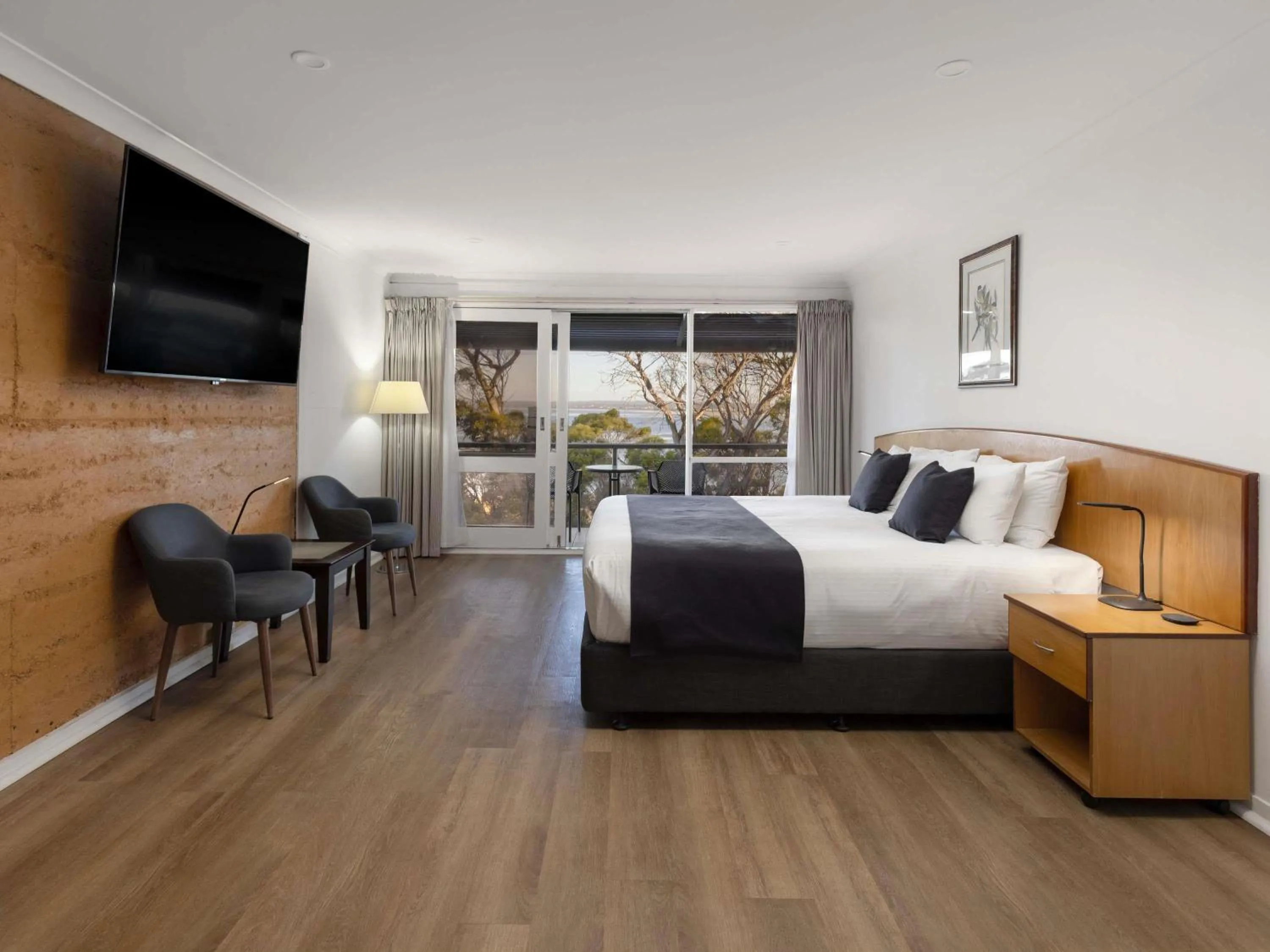 Bedroom, Bed in Mercure Kangaroo Island Lodge