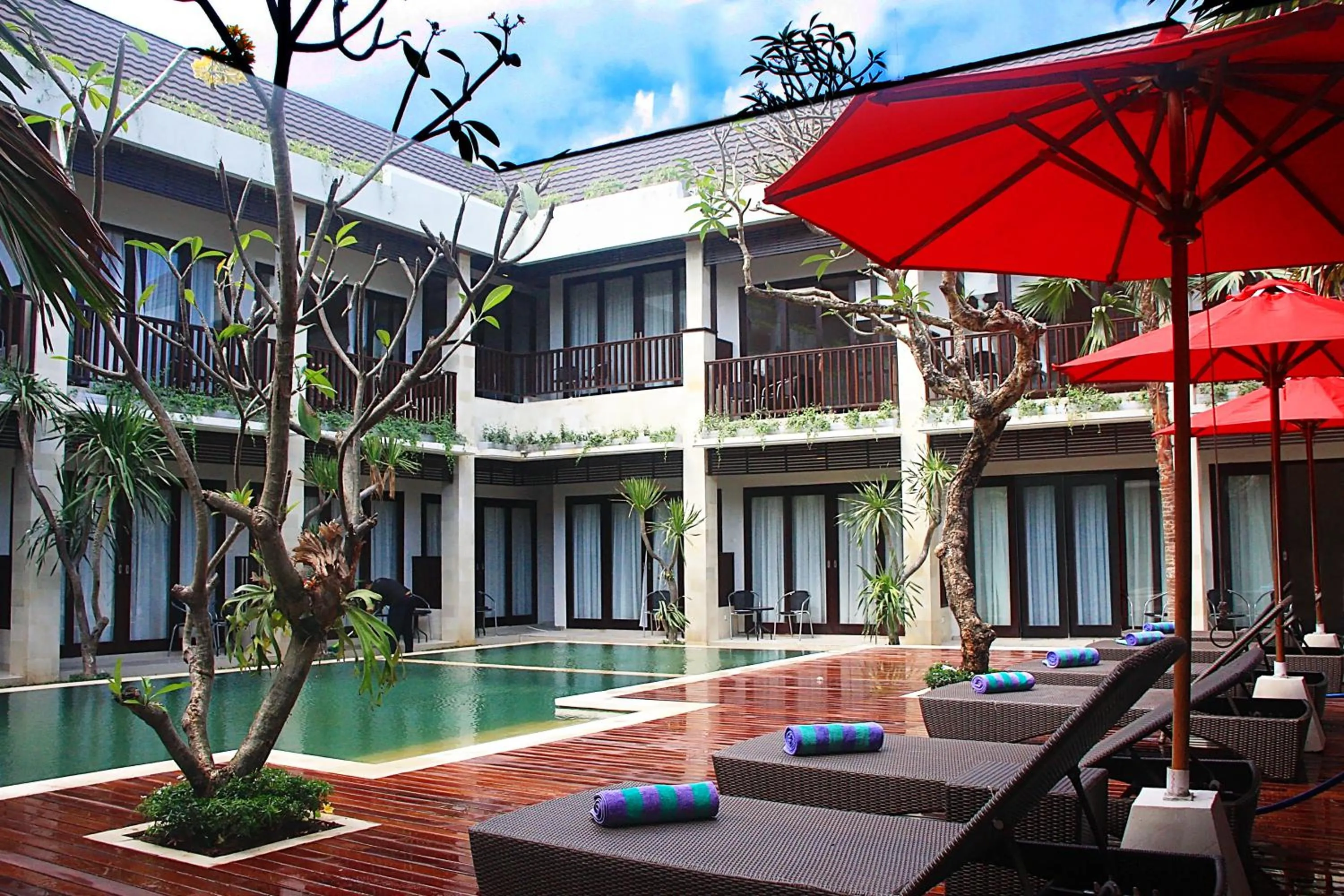 Swimming pool in ABISHA Hotel Sanur