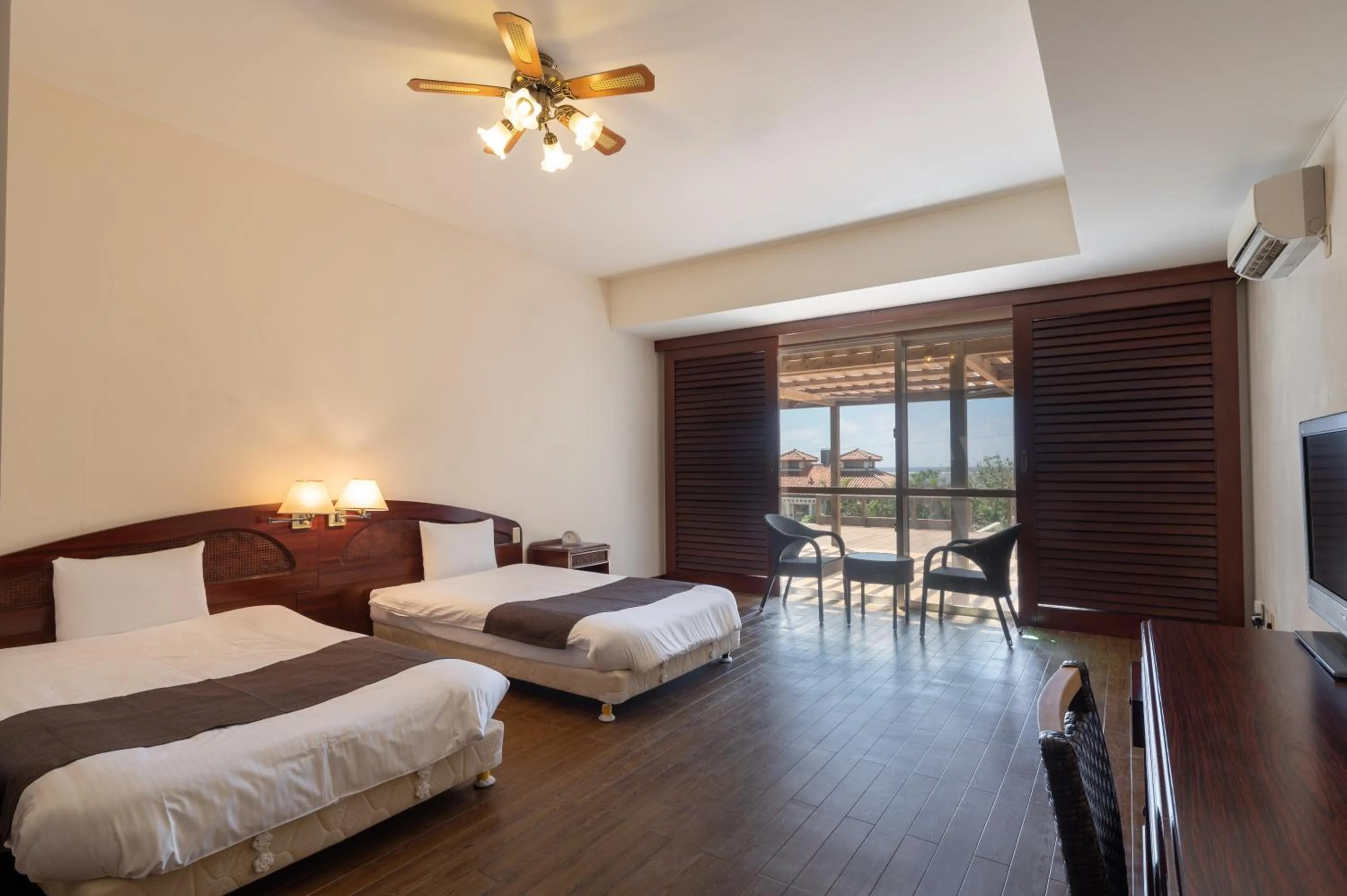 Photo of the whole room in Hotel La Teada Iriomote