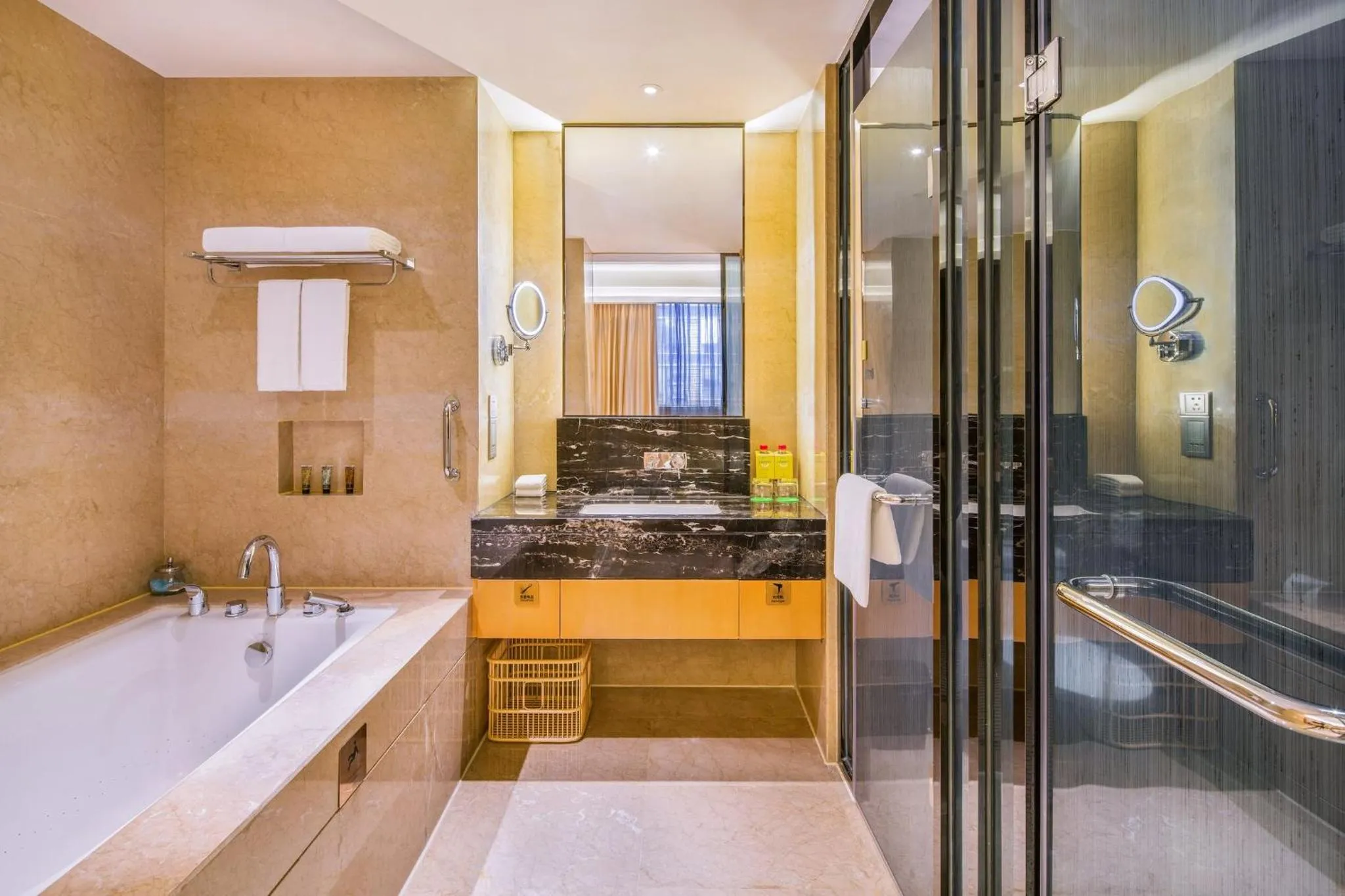 Bathroom in Holiday Inn Chengdu Oriental Plaza