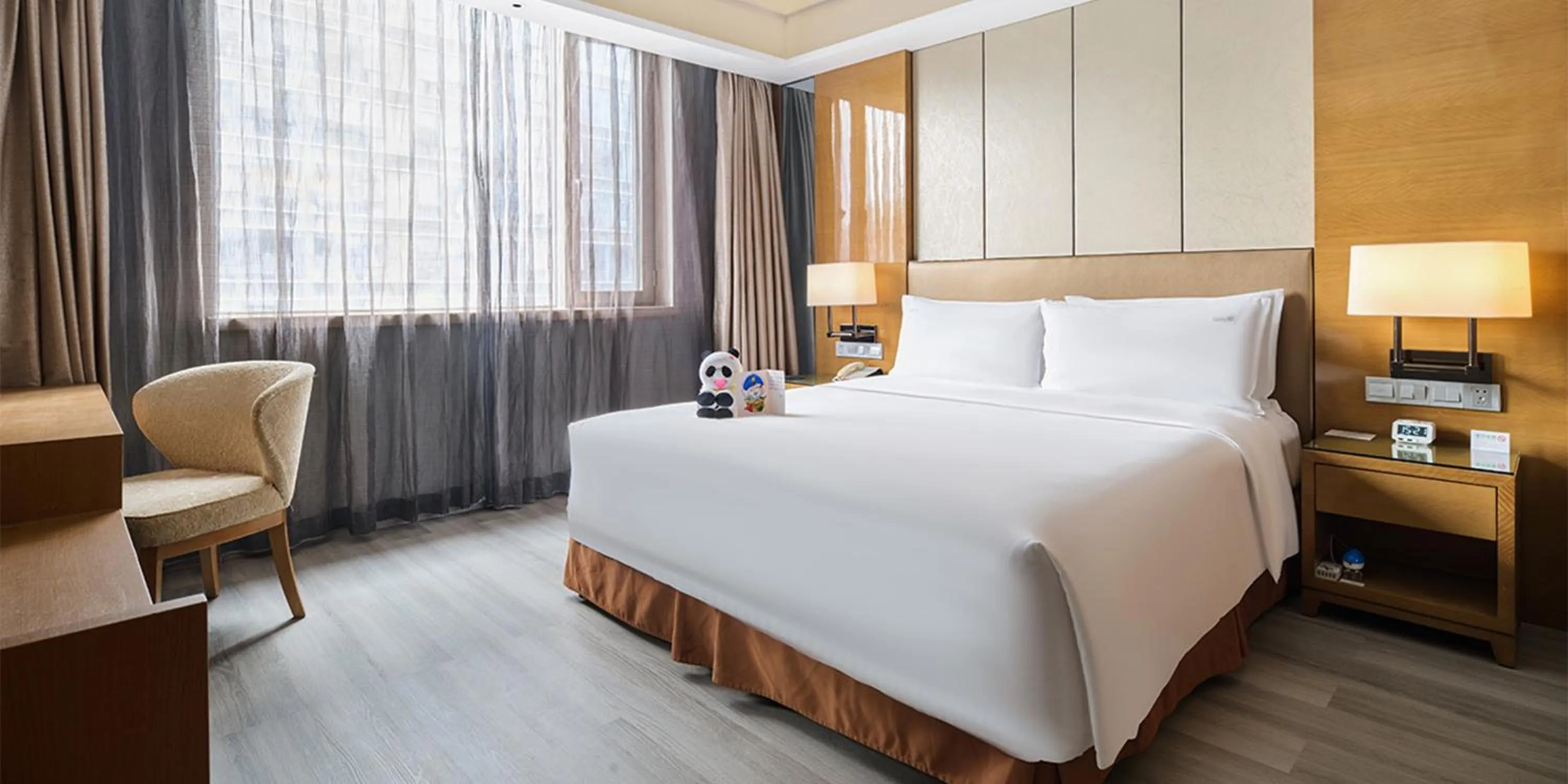 Bed in Holiday Inn Chengdu Oriental Plaza