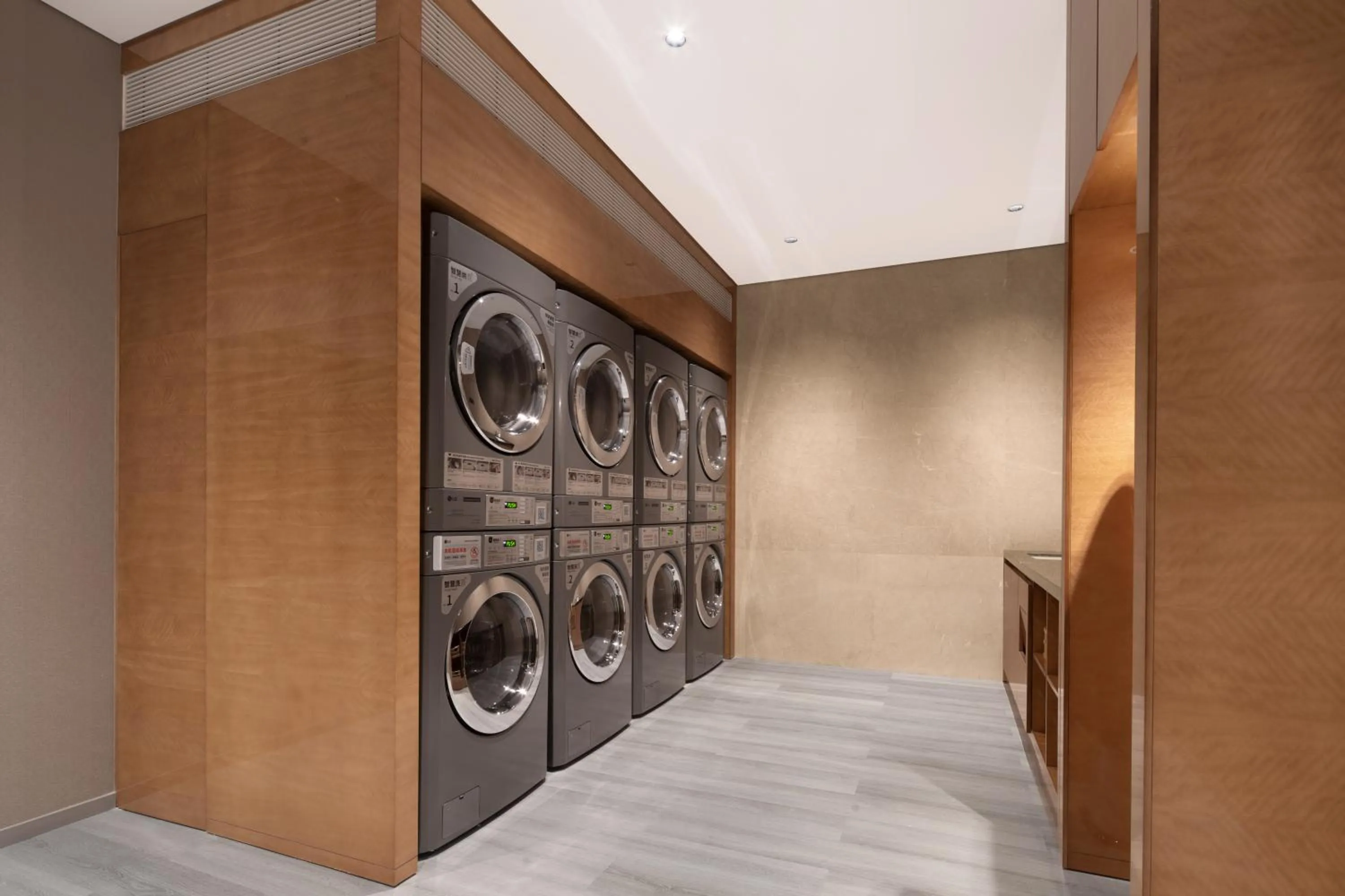 washing machine in Holiday Inn Chengdu Oriental Plaza