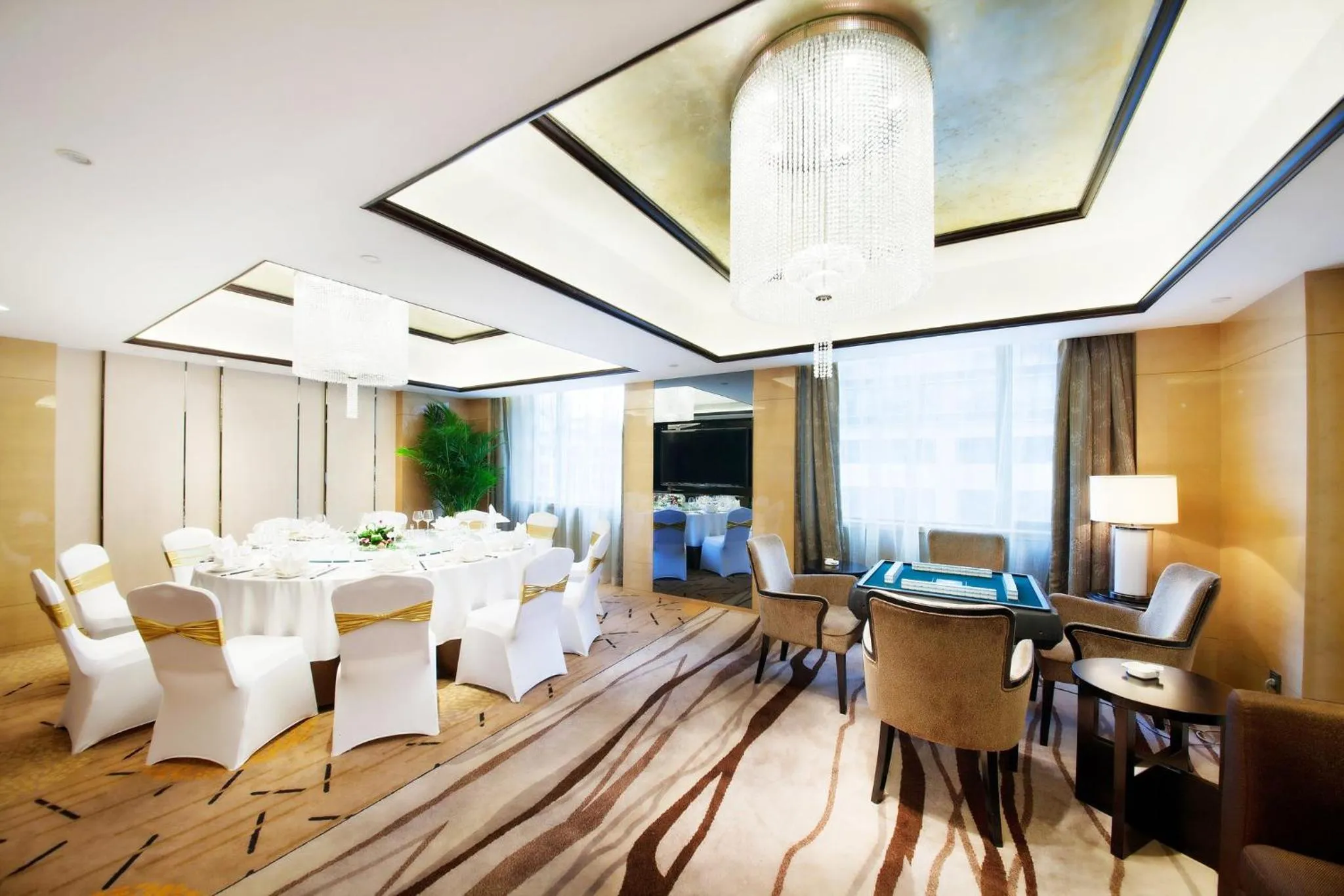 Restaurant/places to eat in Holiday Inn Chengdu Oriental Plaza