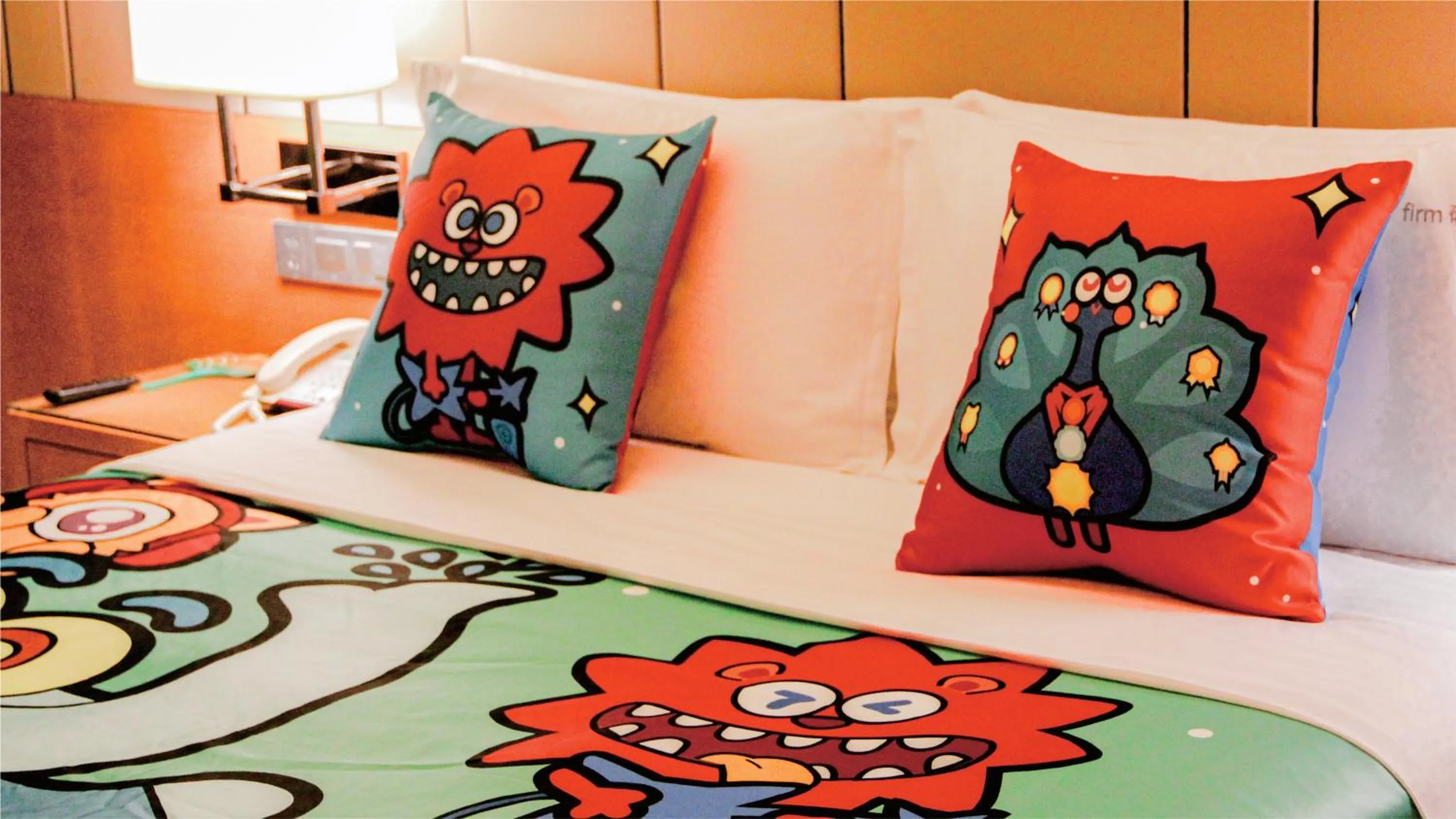 Photo of the whole room, Bed in Holiday Inn Chengdu Oriental Plaza