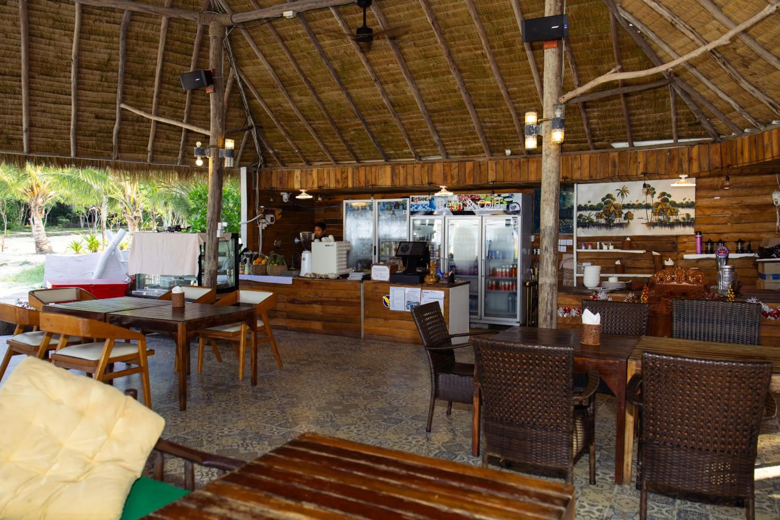 Restaurant/places to eat in Long Beach Resort Koh Rong