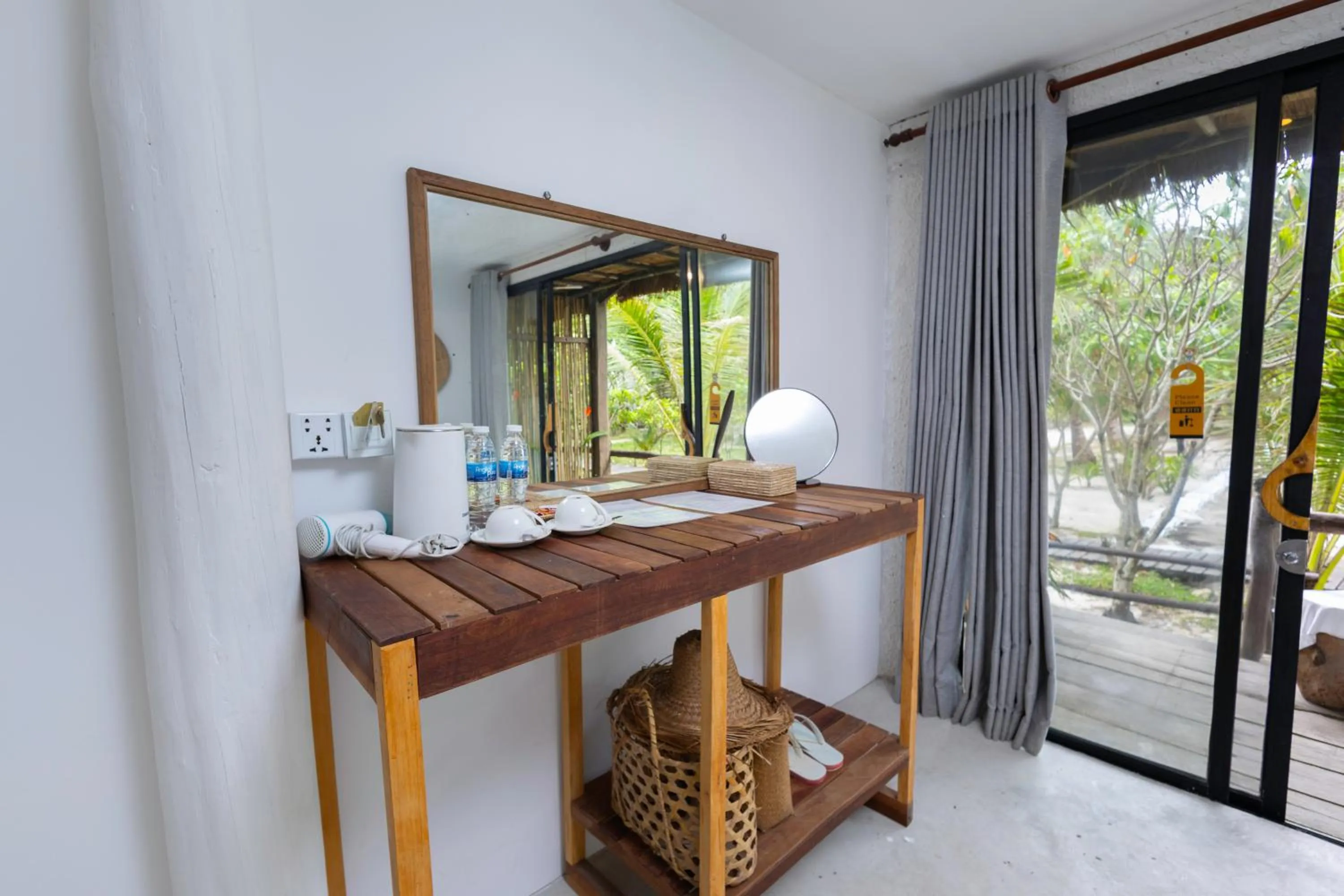 Coffee/tea facilities in Long Beach Resort Koh Rong