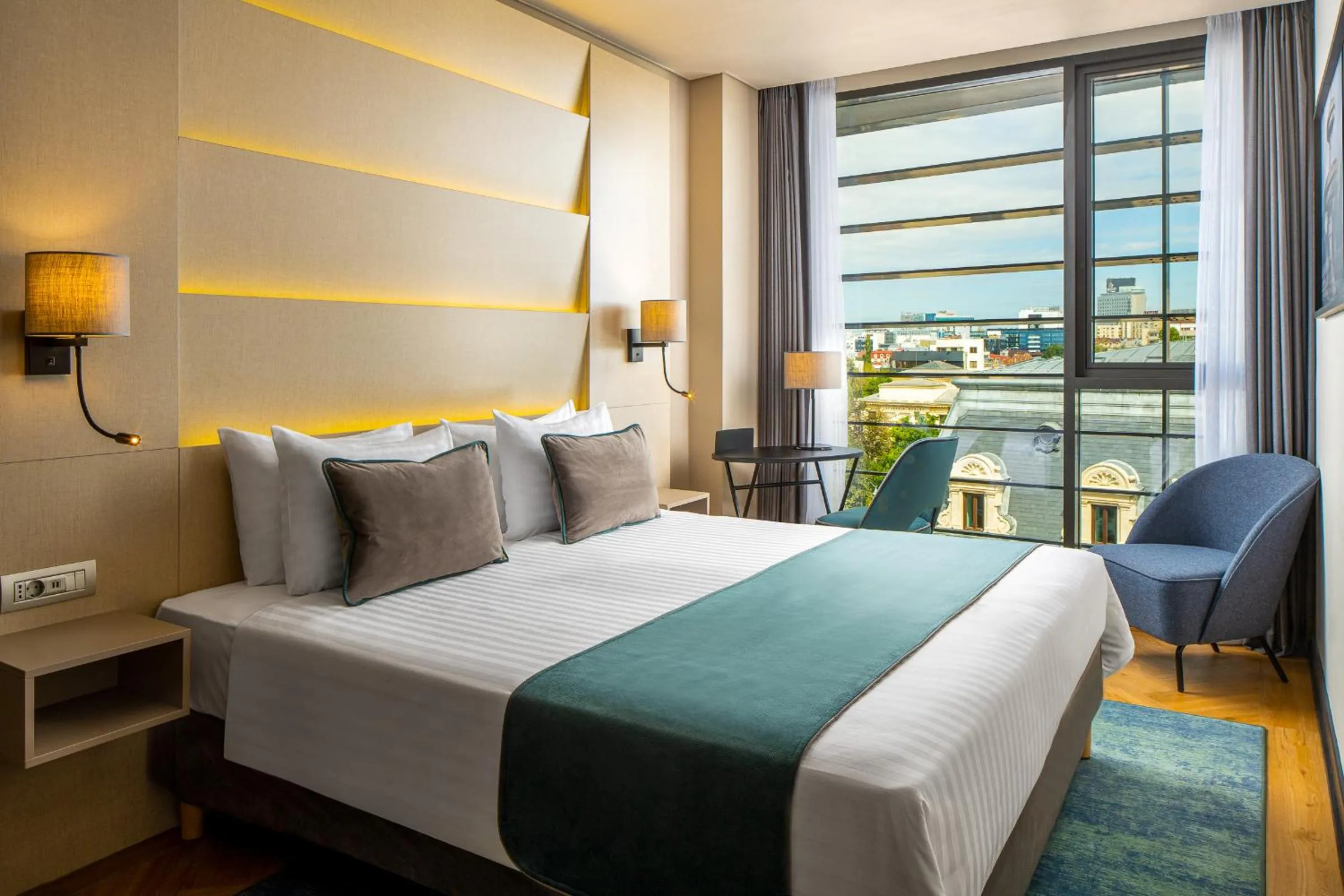 Bed in Leonardo Hotel Bucharest City Center