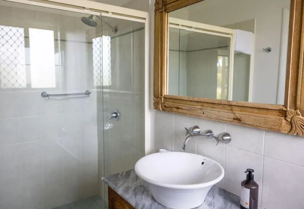 Standard King Room in The Carmel Yamba Standard King Room in The Carmel Yamba