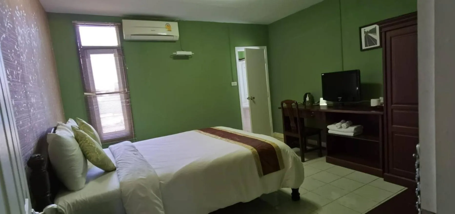 Bed in Baan Thalang @ Chiang Mai