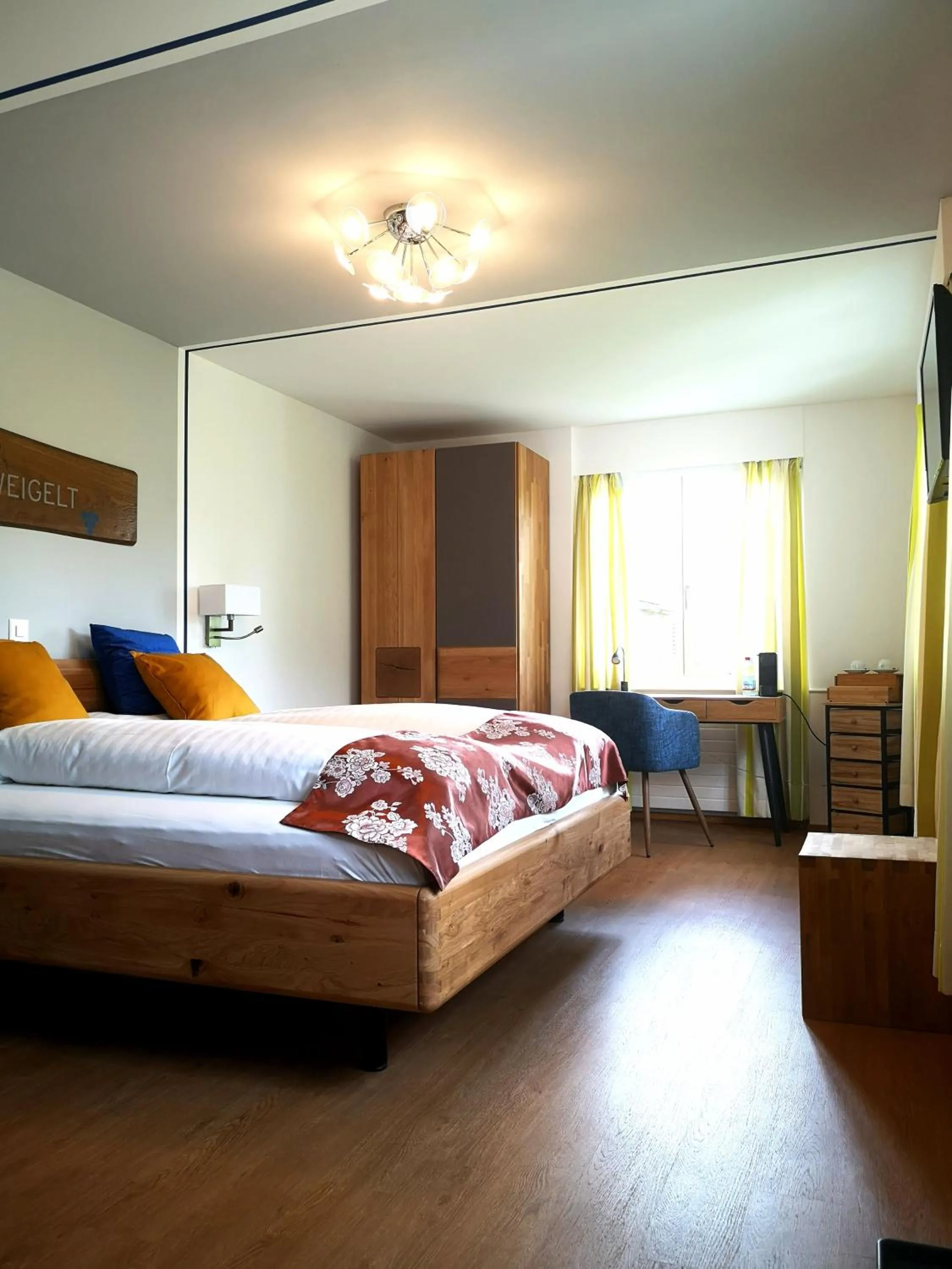 Decorative detail, Bed in Gasthof zur Bündte