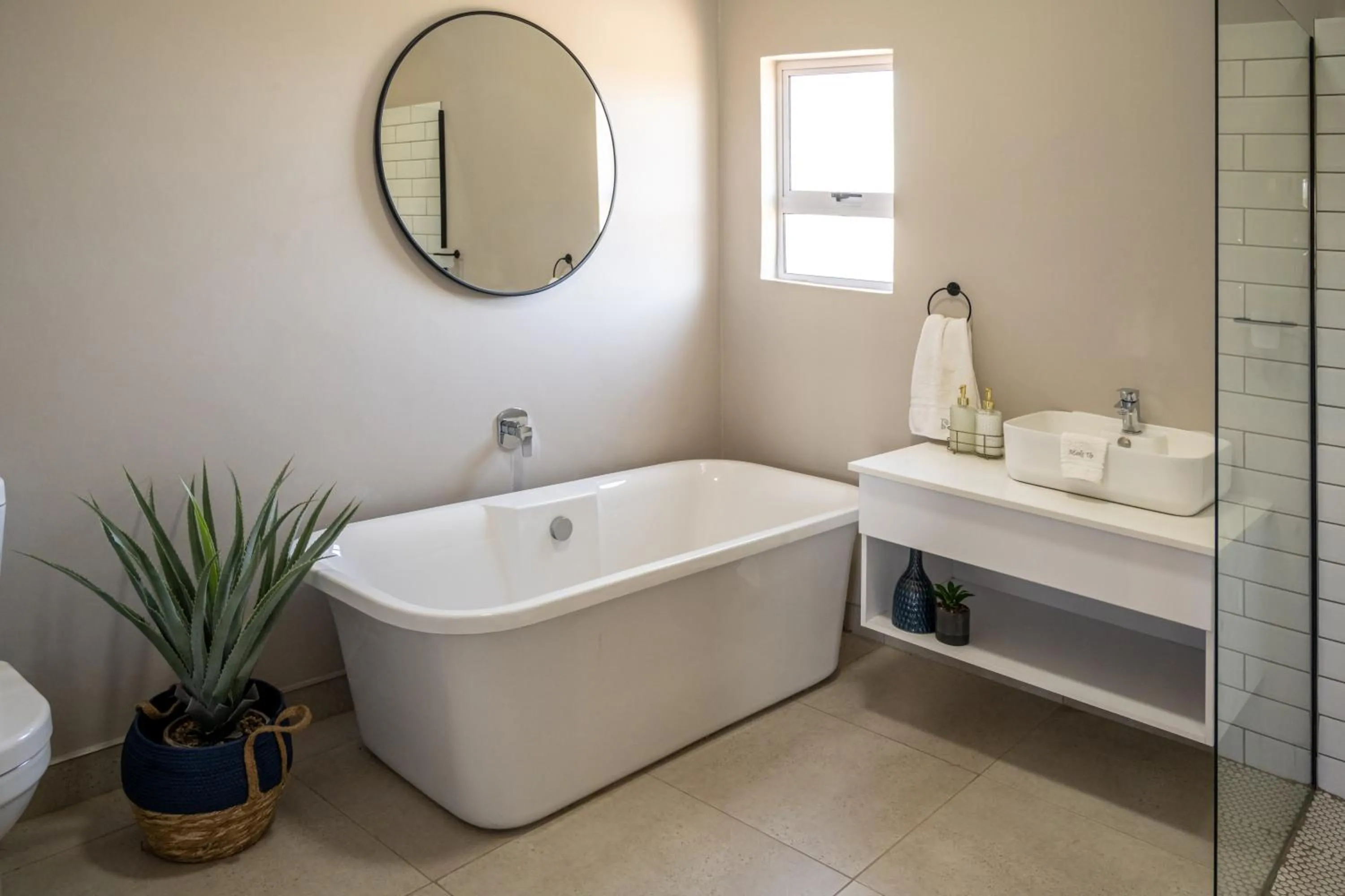 Toilet in Summer PALACE Guesthouse