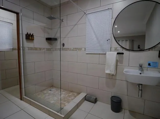 Summer PALACE Guesthouse