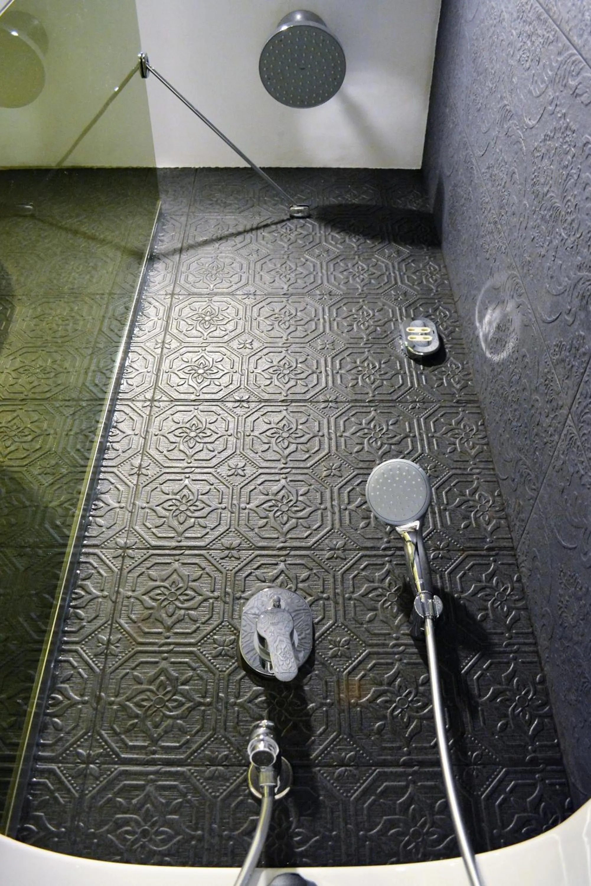 Bathroom in Aktug Elegance Hotel