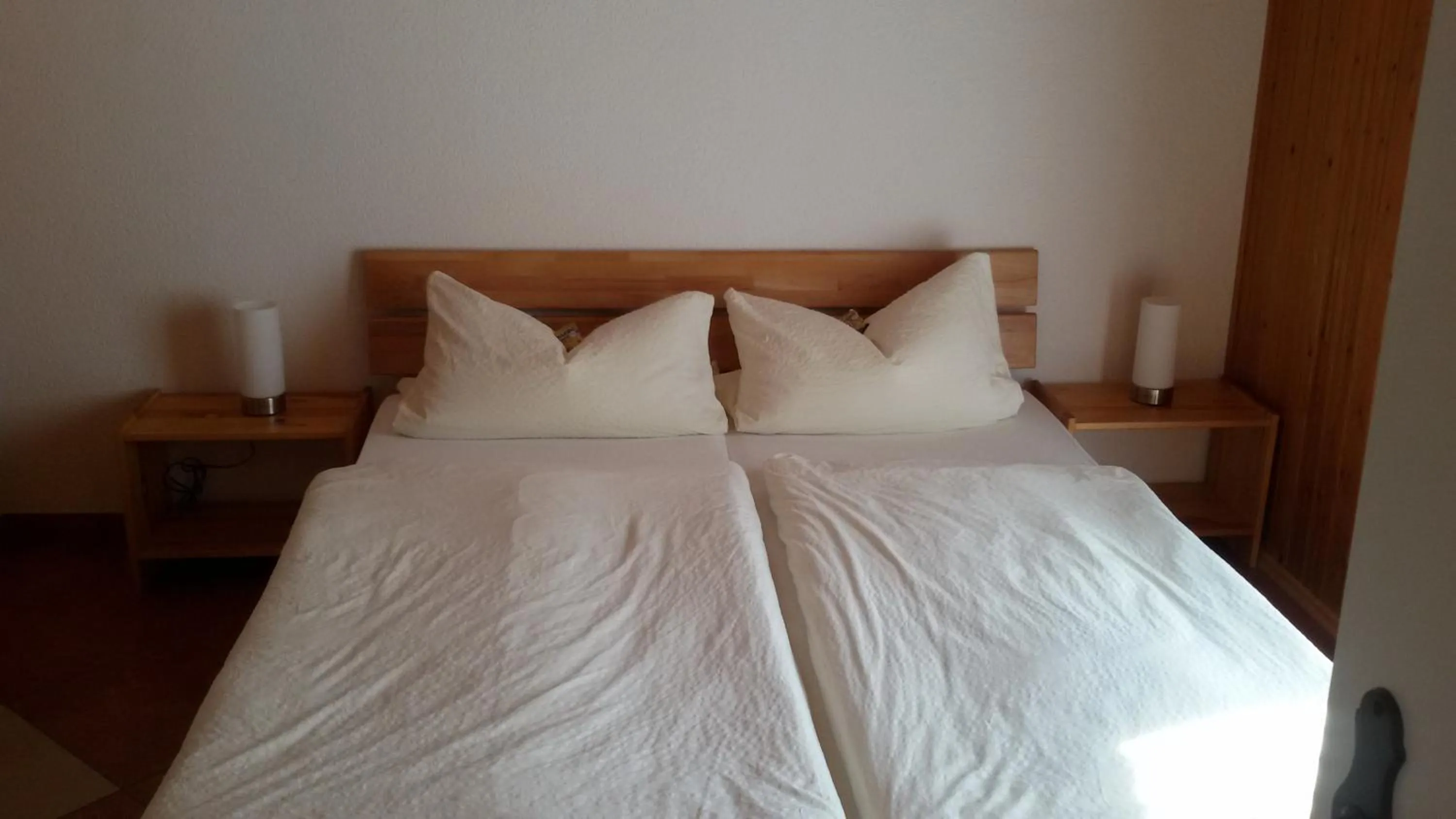 Photo of the whole room, Bed in Hotel Pension Winzerhaus