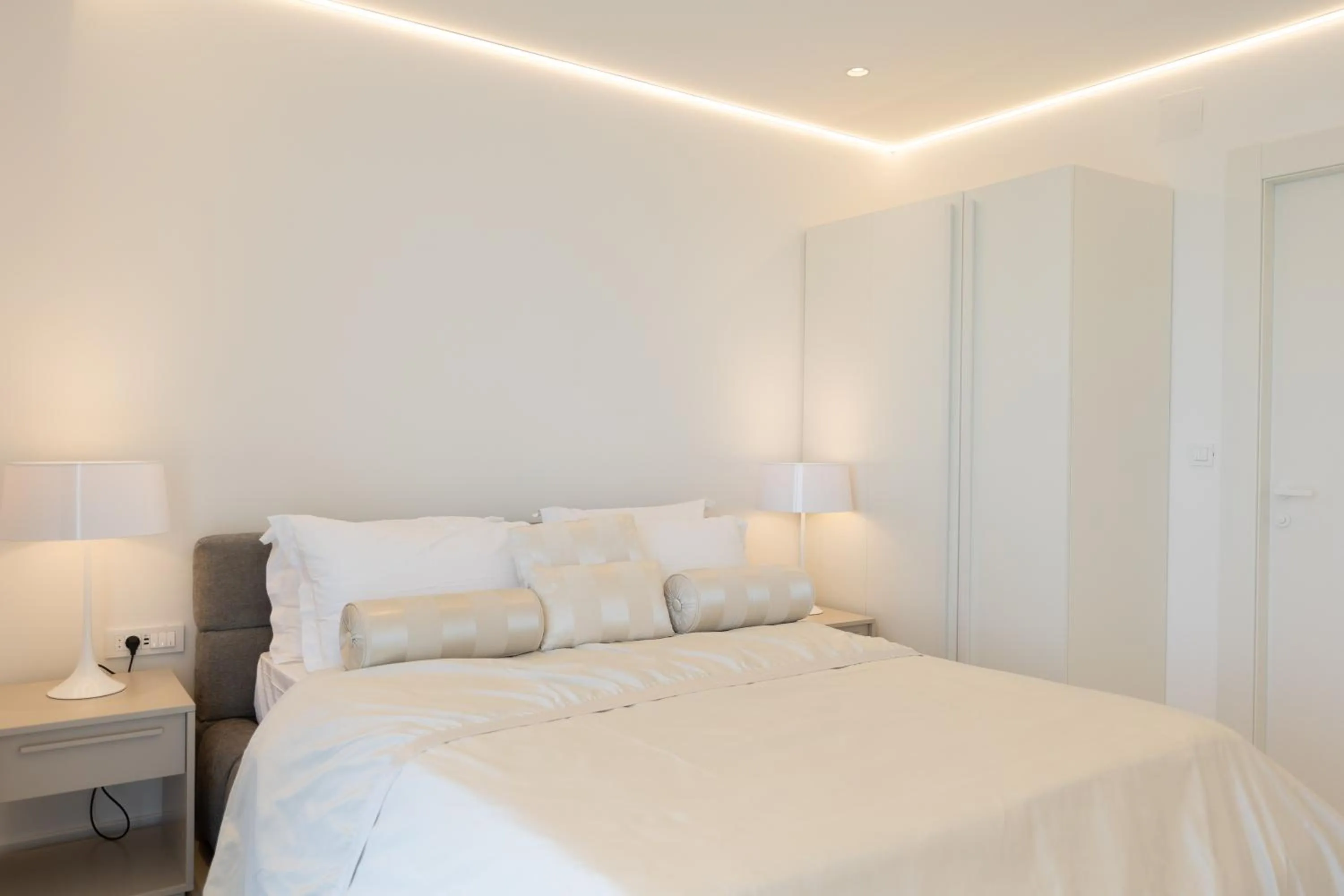 Bed in Luxury Hotel Amabilis