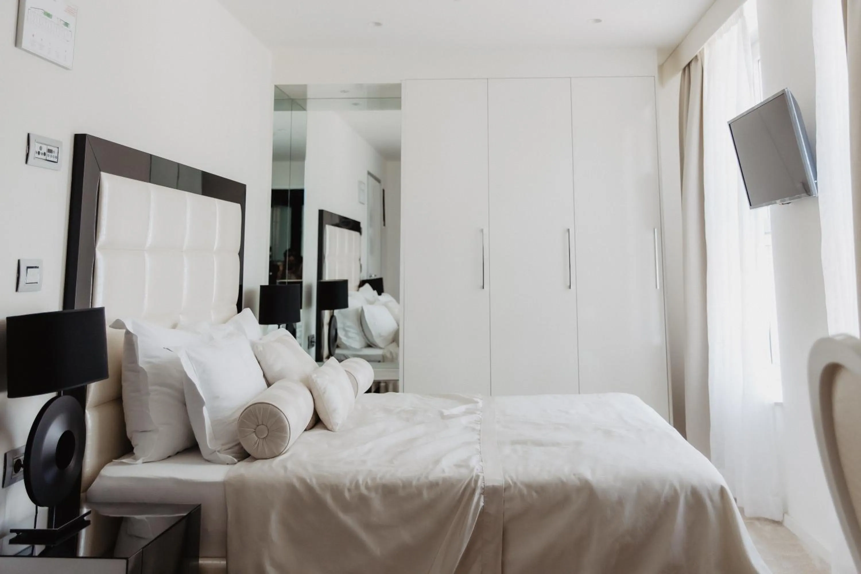 Bed in Luxury Hotel Amabilis