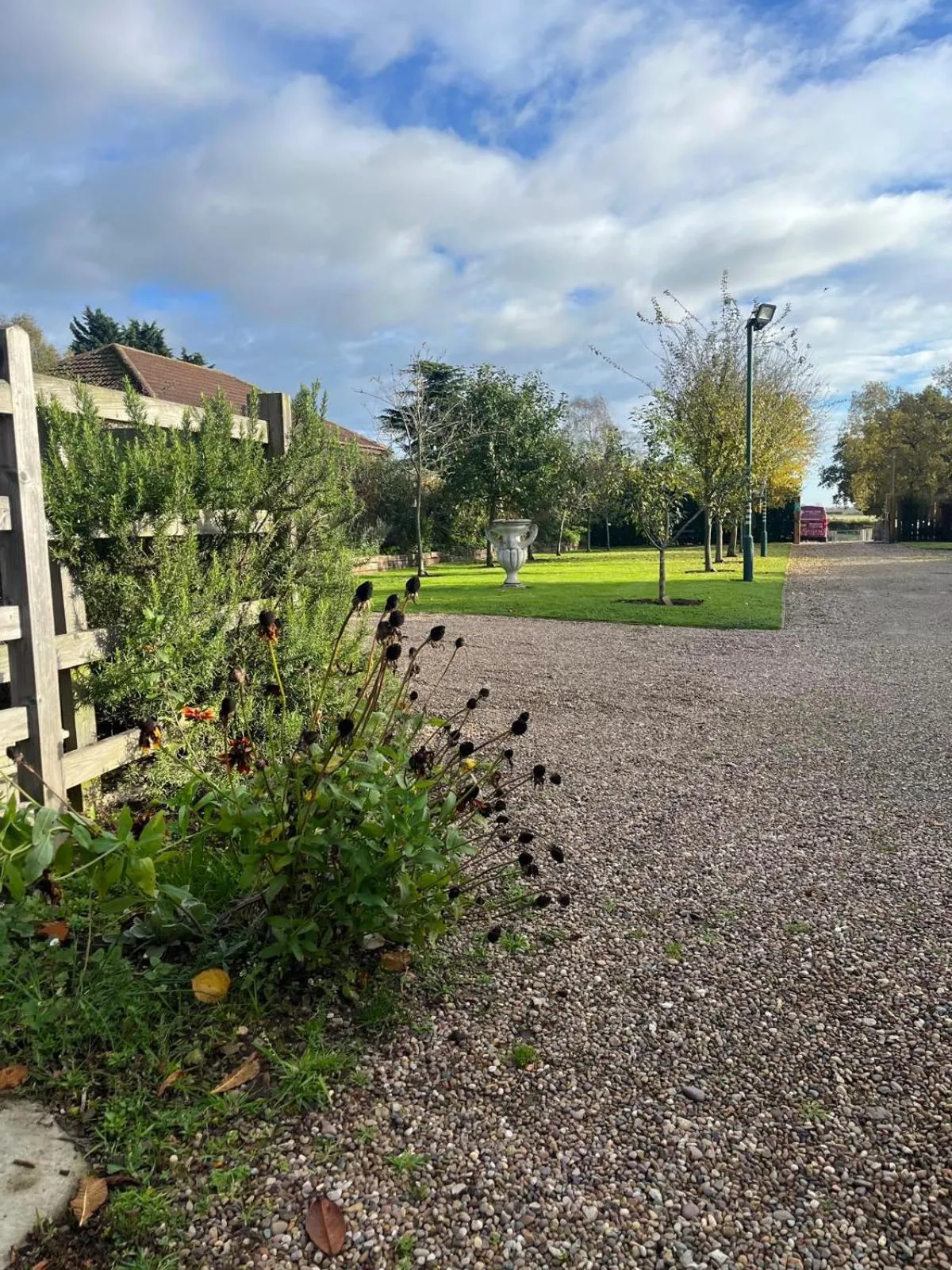 Garden in Home Farm & Lodge