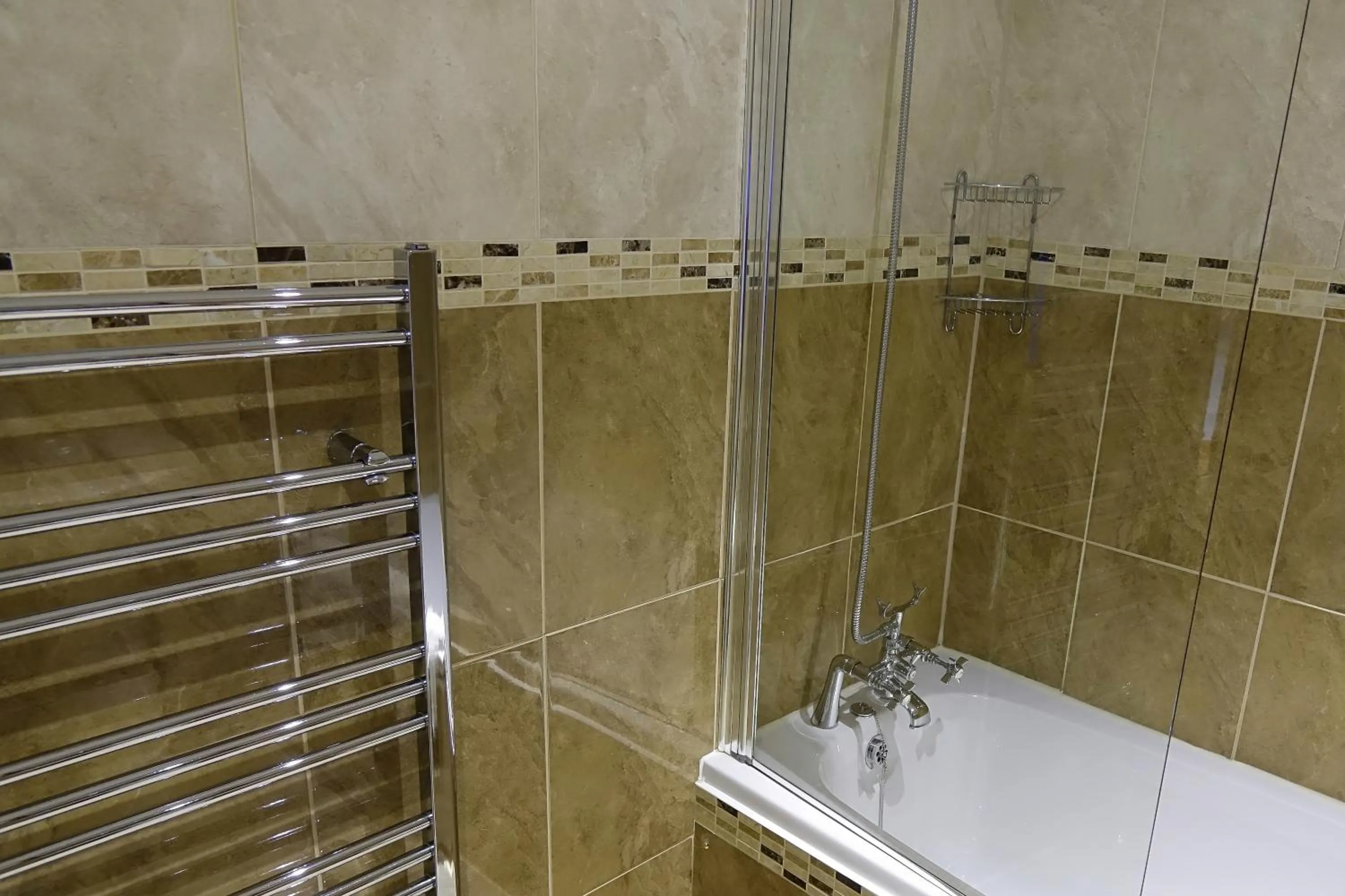 Bathroom in Home Farm & Lodge