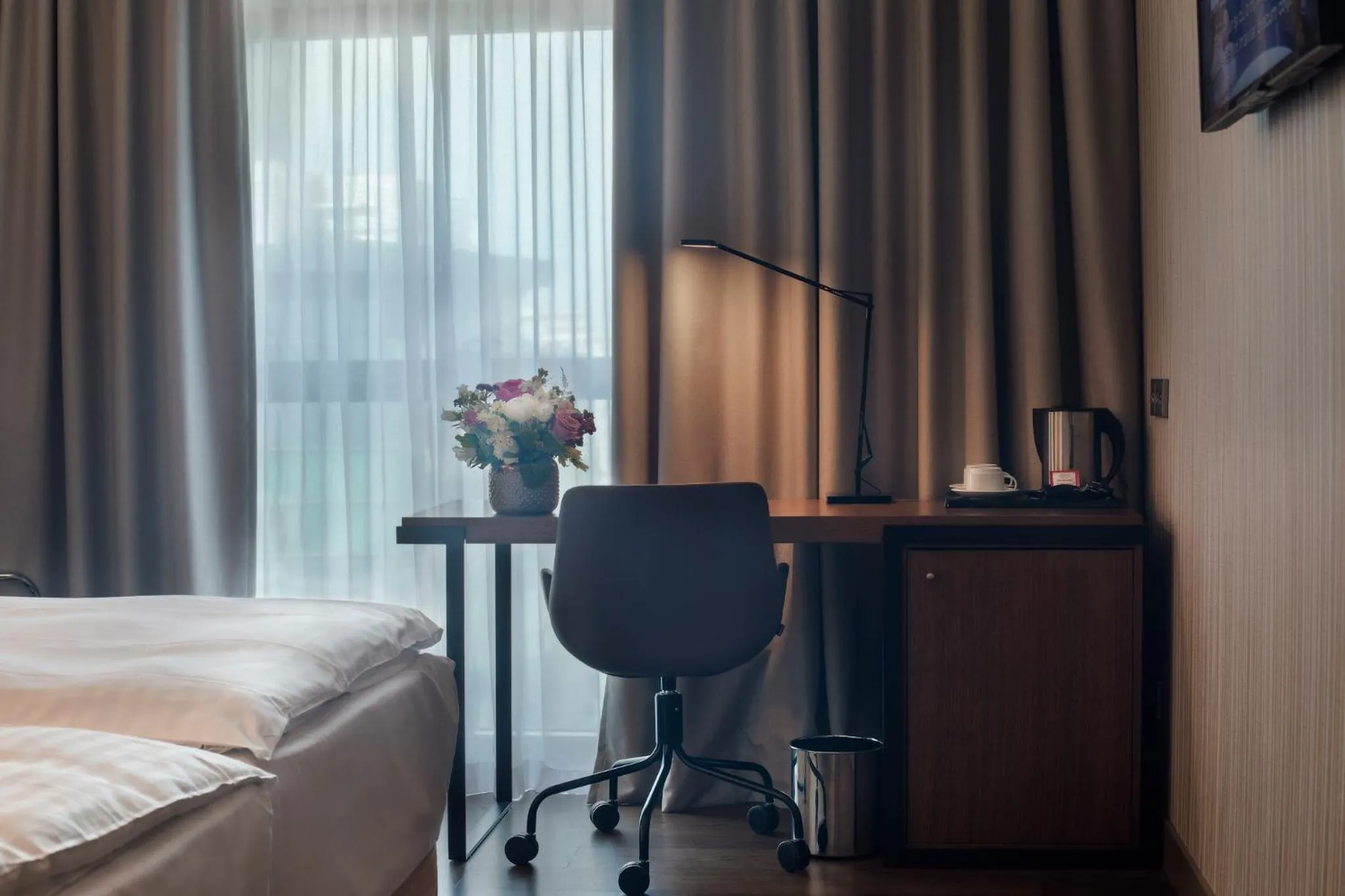 Bed in Hotel CH Bucharest