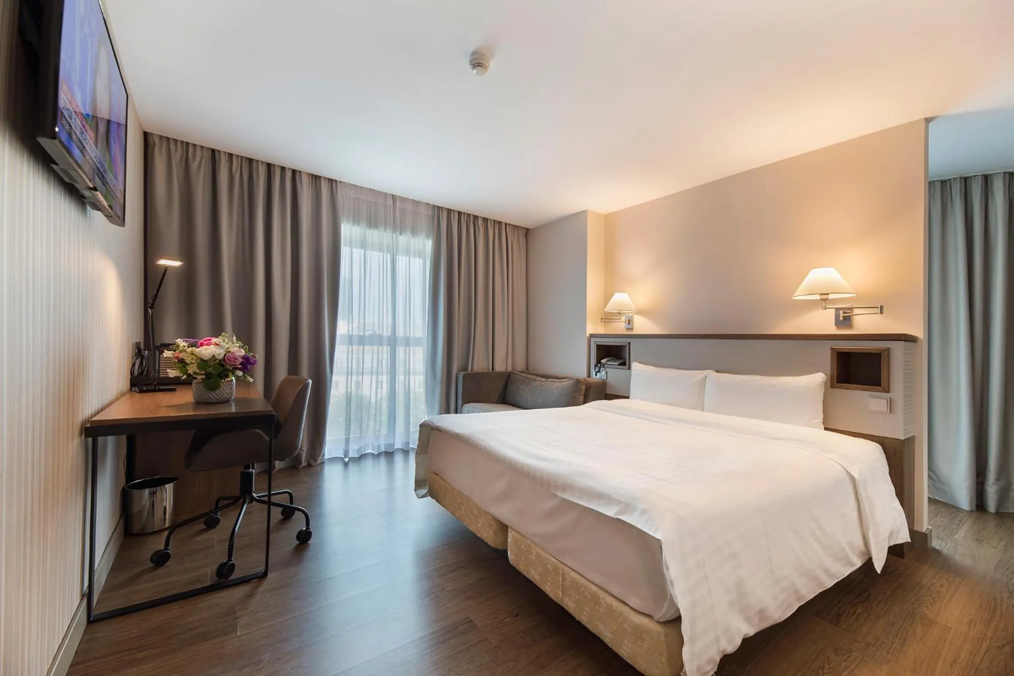 Bed in Hotel CH Bucharest