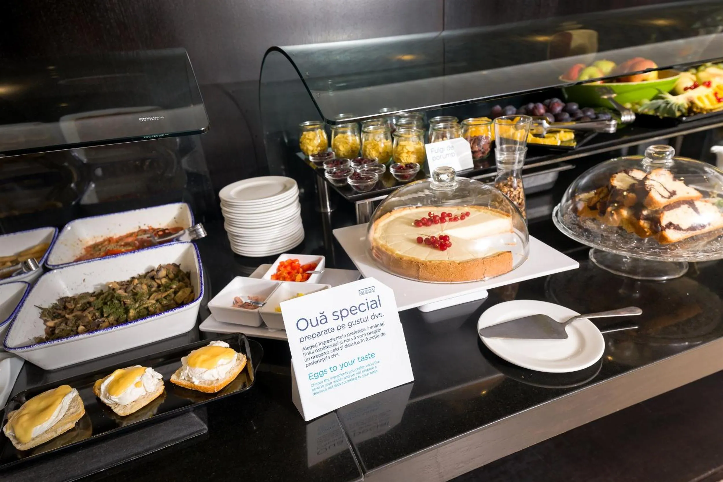 Breakfast in Hotel CH Bucharest