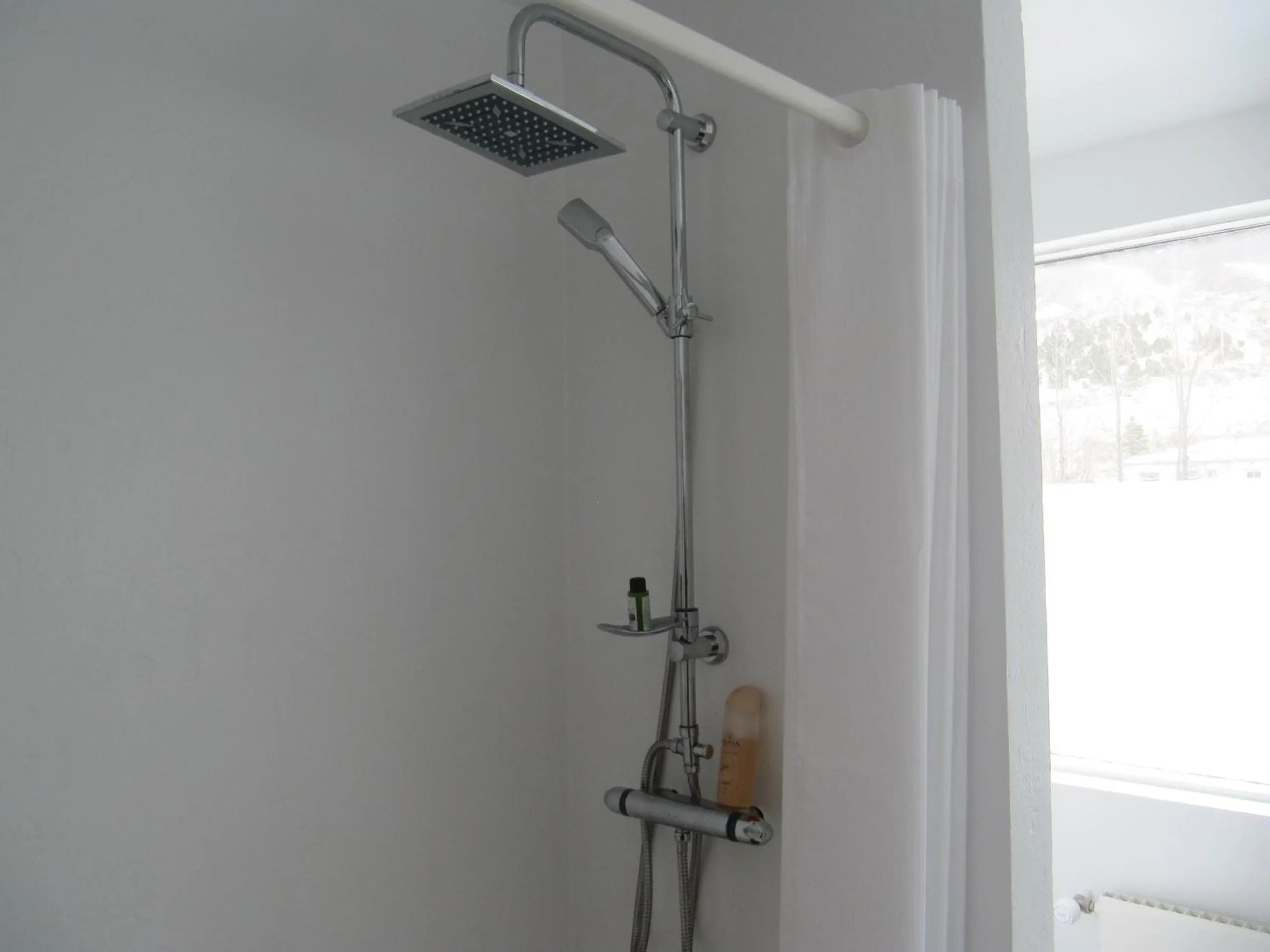 Shower in Seydisfjördur Guesthouse