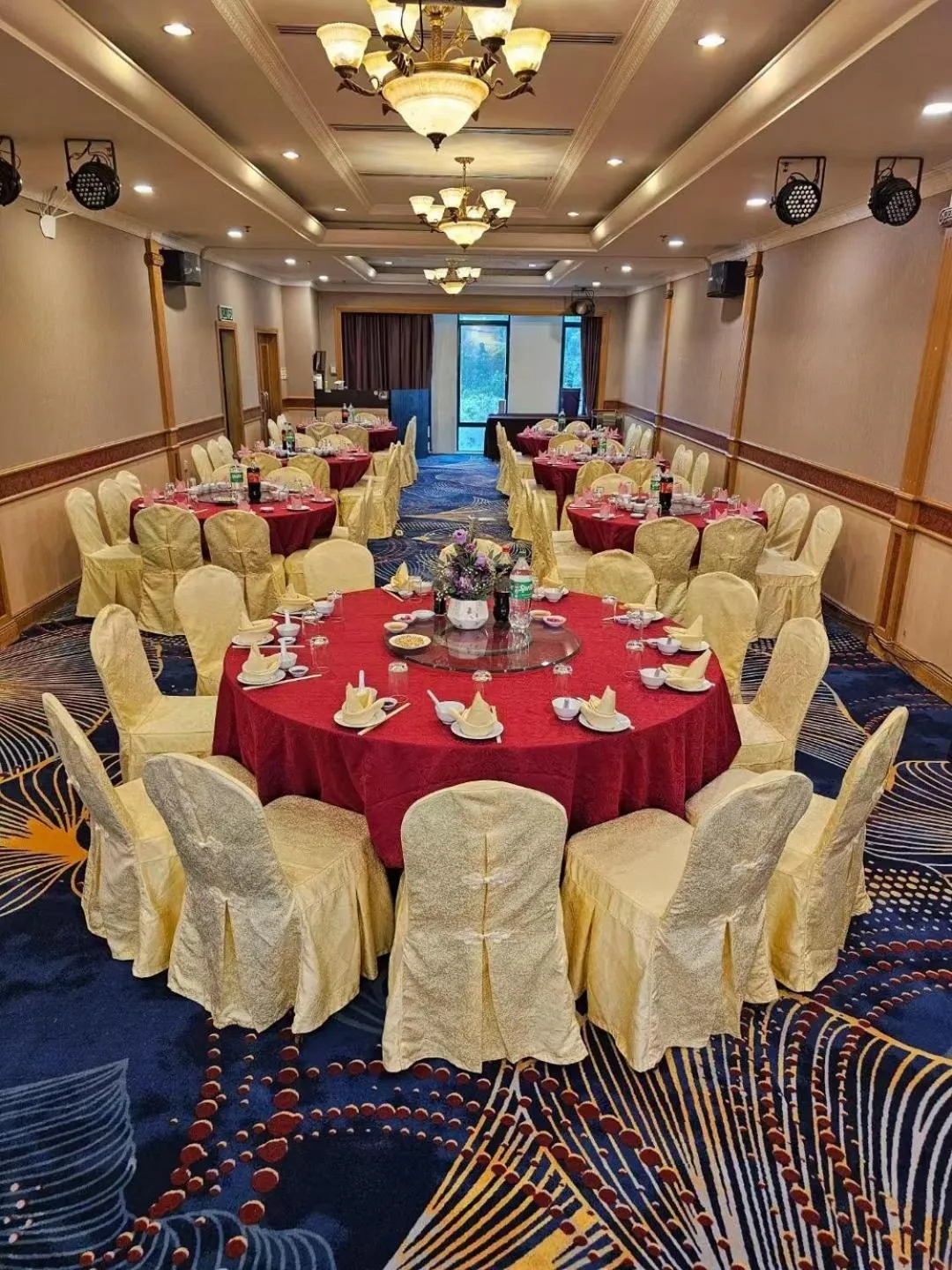 Restaurant/places to eat in The Paramount Hotel Sibu