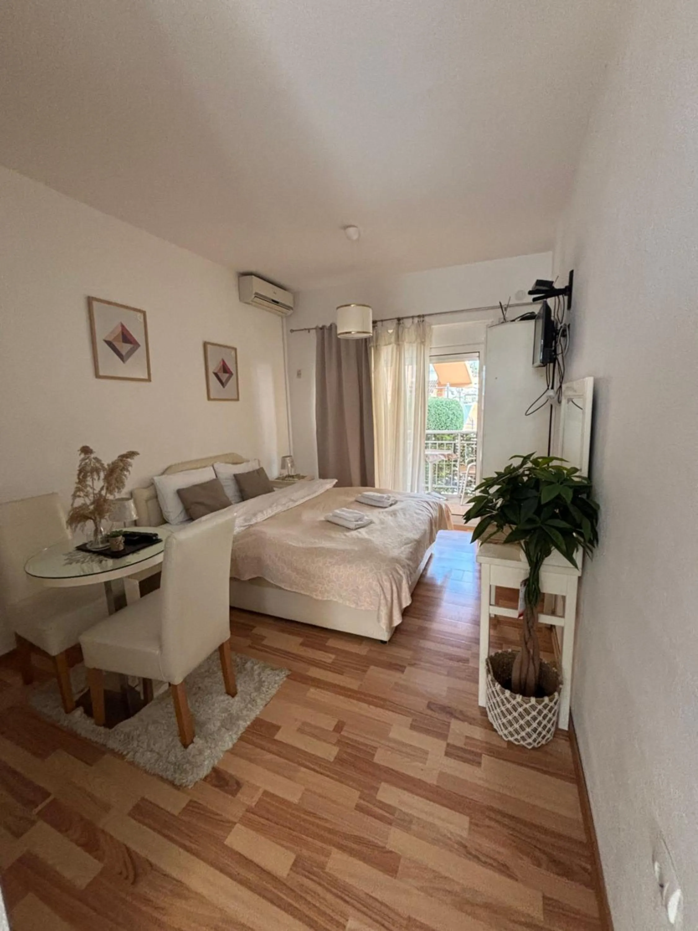 room service, Bed in Apartments Marković