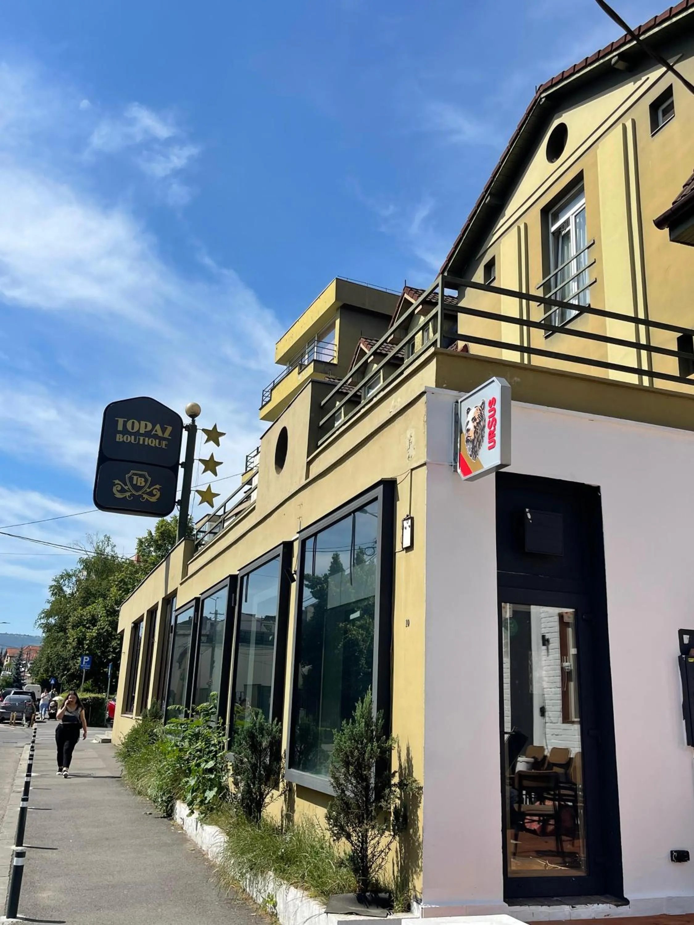 Property building in Topaz Boutique