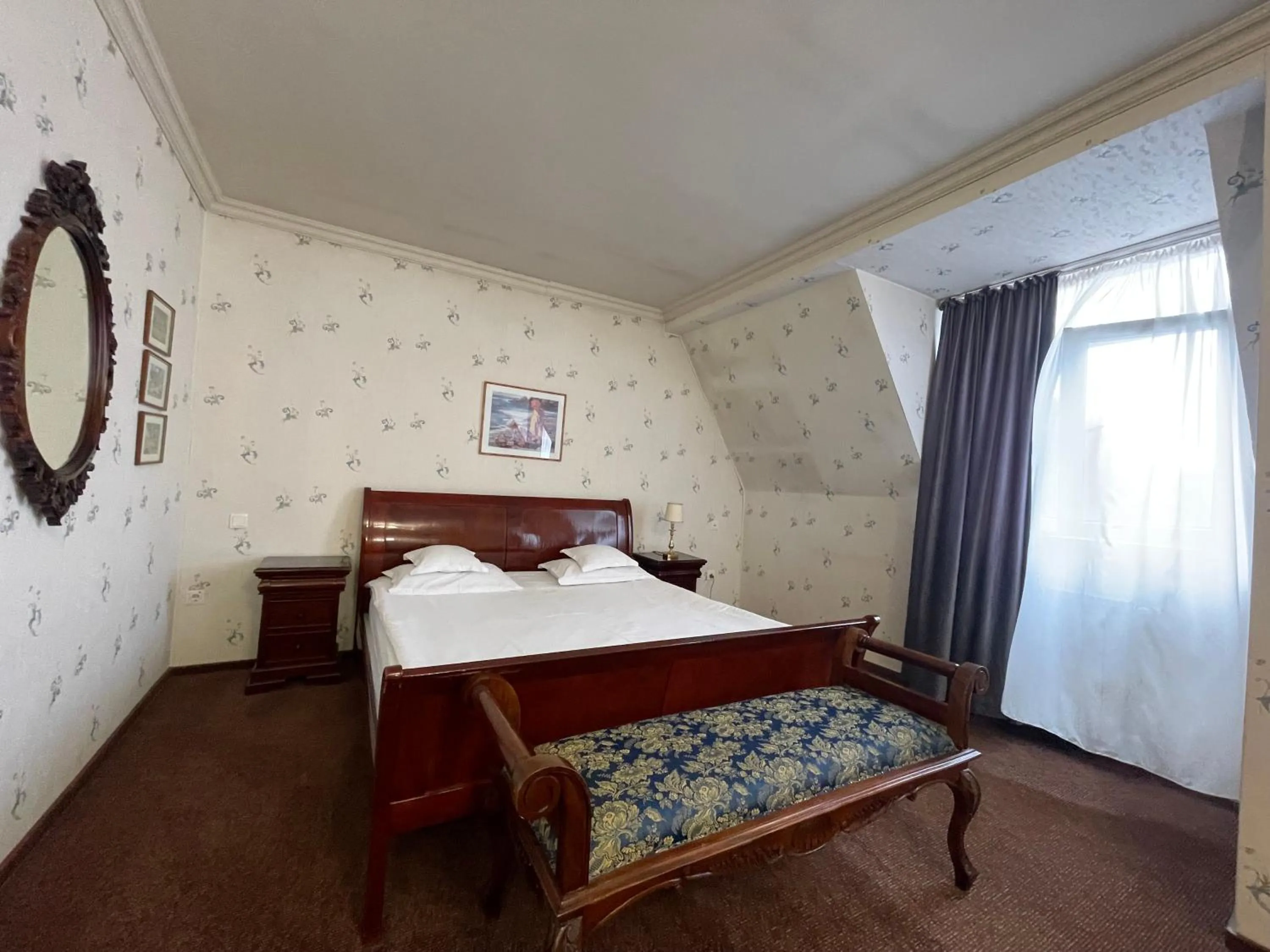 Bed in Topaz Boutique