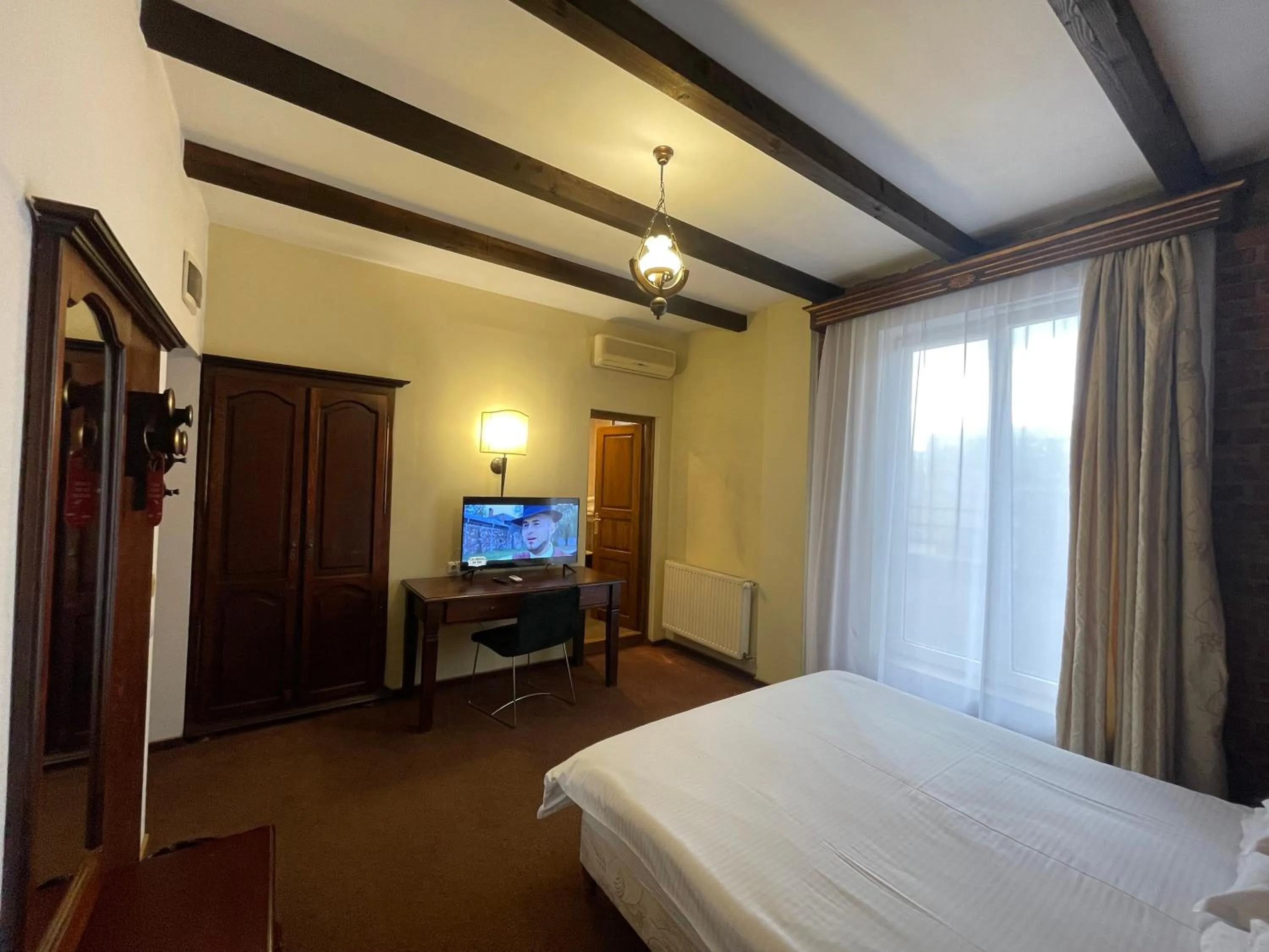 Bed in Topaz Boutique