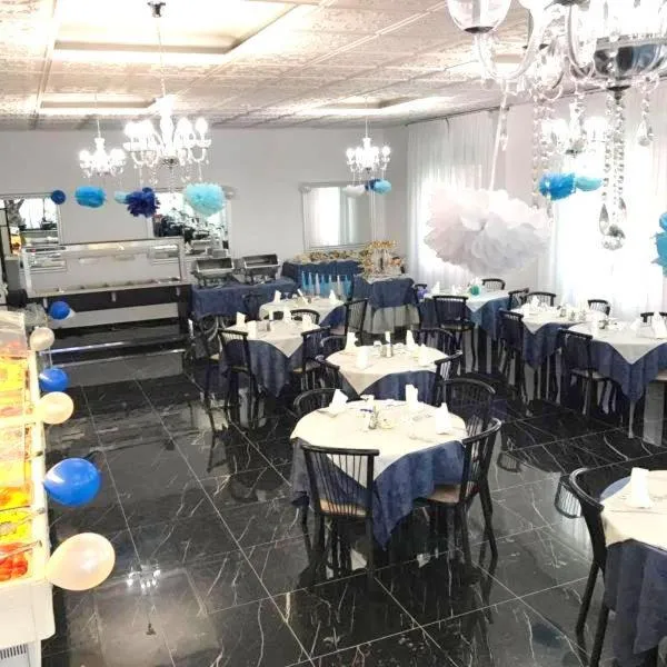 Restaurant/places to eat in Hotel Atmosfere Beach